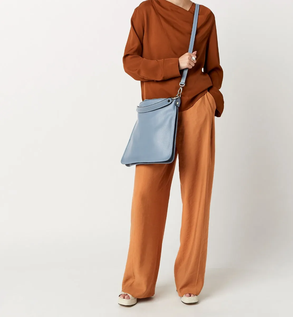 MARTINA DOUBLE ZIP LEATHER BAG sold by La CANADIENNE product image thumbnail 5