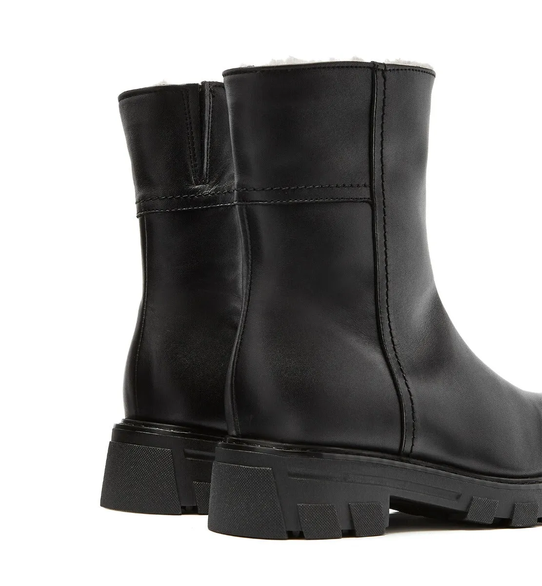 AUTUMN SHEARLING-LINED LEATHER BOOTIE sold by La CANADIENNE product image thumbnail 4