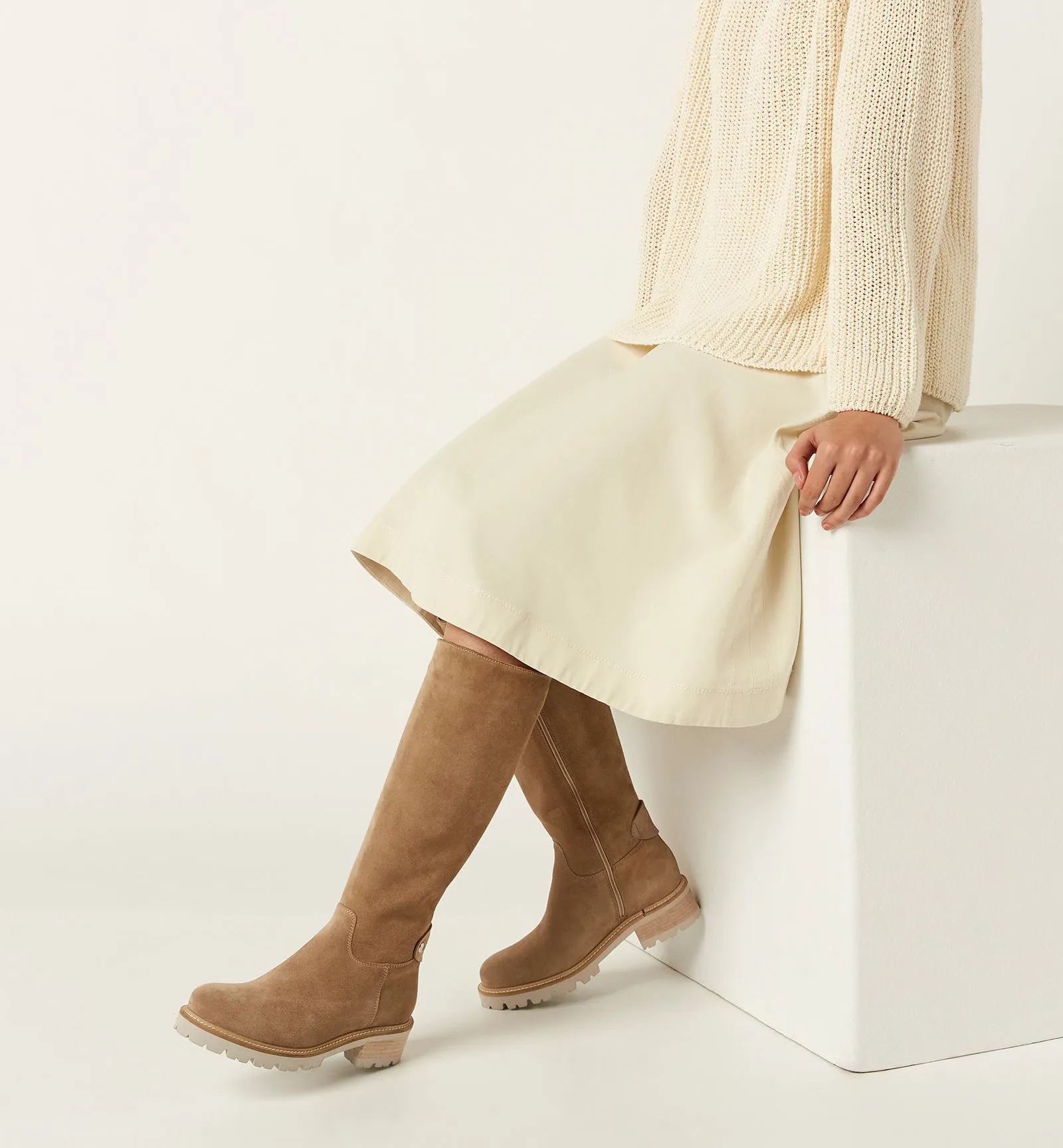 CATHIE SUEDE BOOT sold by La CANADIENNE product image thumbnail 5