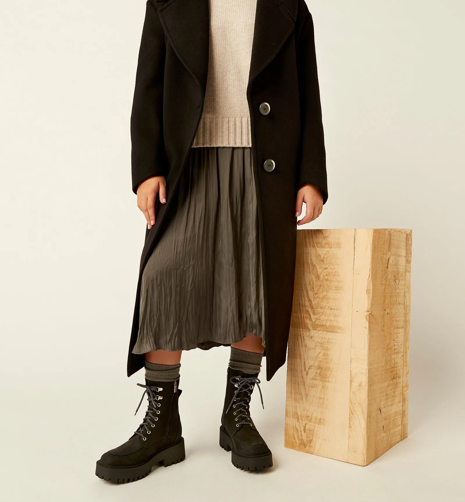 NILA NUBUCK BOOTIE sold by La CANADIENNE product image thumbnail 2