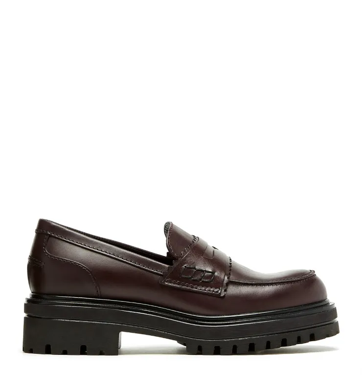 RESCALE LEATHER LOAFER sold by La CANADIENNE
