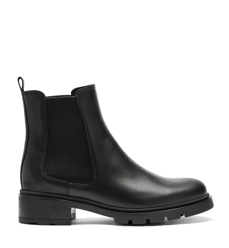 SORENTO LEATHER BOOTIE sold by La CANADIENNE