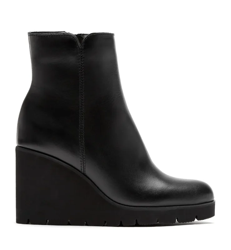 GO LEATHER WEDGE BOOTIE sold by La CANADIENNE