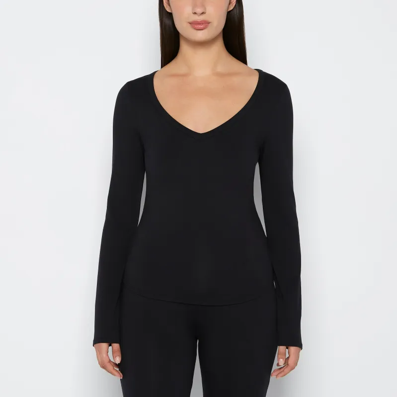 Long sleeve brushed jersey v-Neck top in Tuxedo Black made by La SENZA