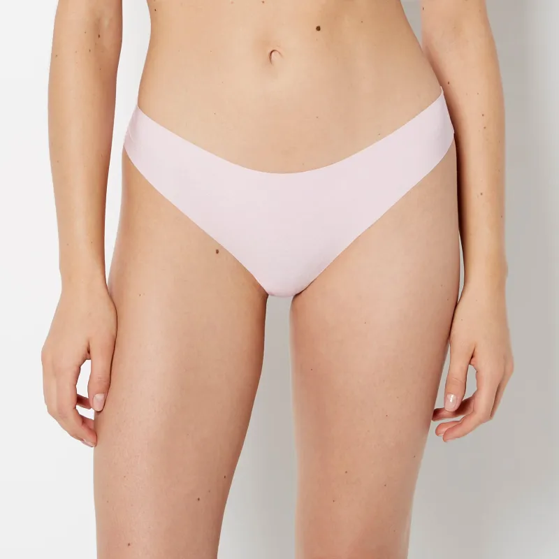 No Show Thong Panty in Sweet Dream made by La SENZA