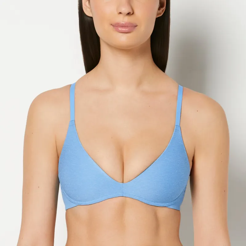 Smooth Wireless Light Lift Bra in Azure Blue made by La SENZA