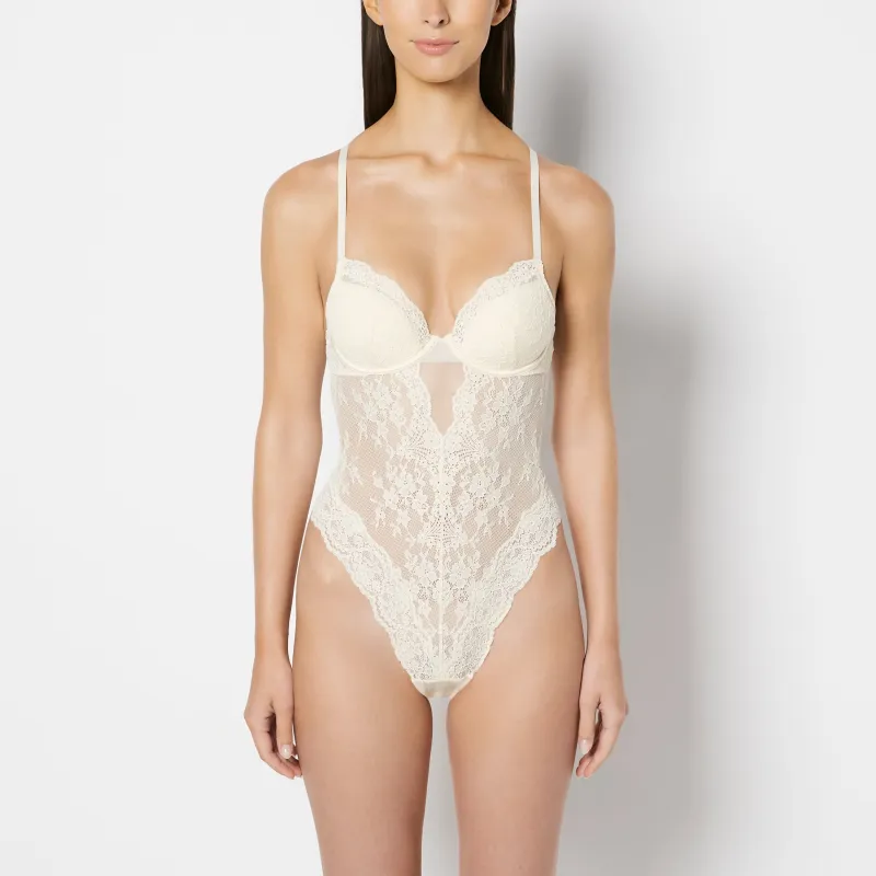 Lightly Lined Bodysuit with Timeless Lace in Pearled Ivory made by La SENZA