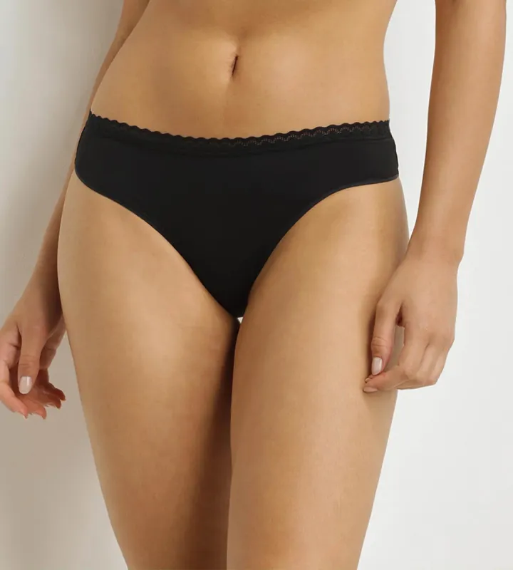 DIM DAILY MICRO THONG in Tuxedo Black made by La SENZA
