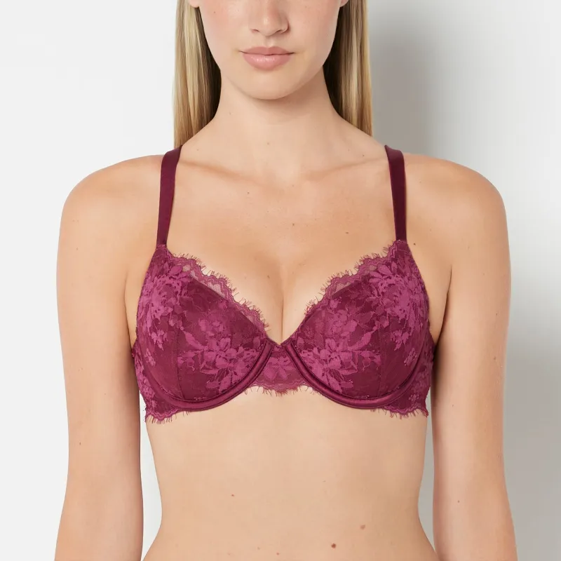 Lightly Line Full Coverage Bra With Bewitched Lace in Magenta Purple made by La SENZA
