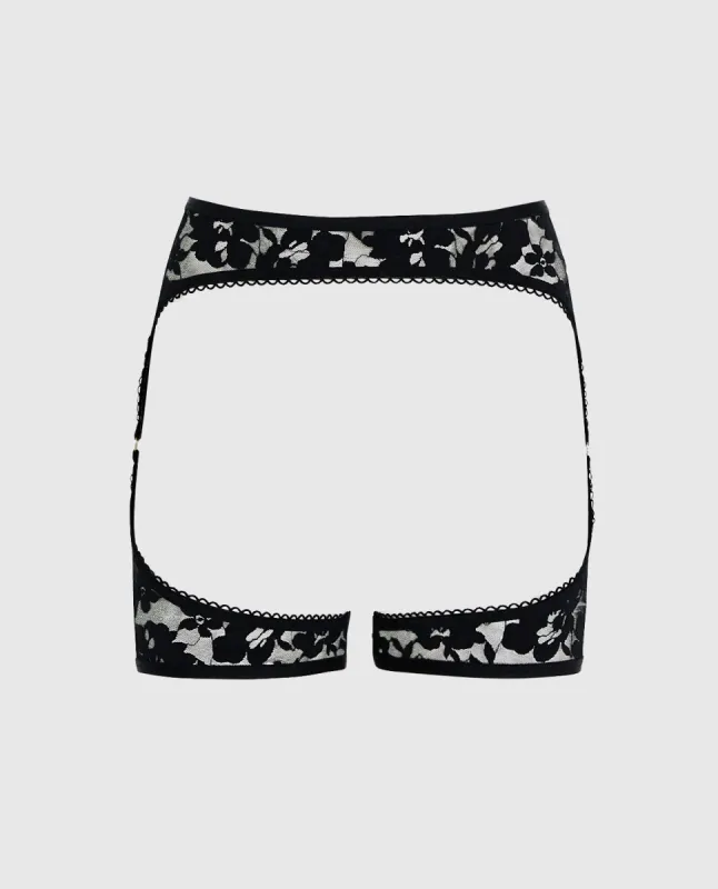 Lace Garter sold by La SENZA