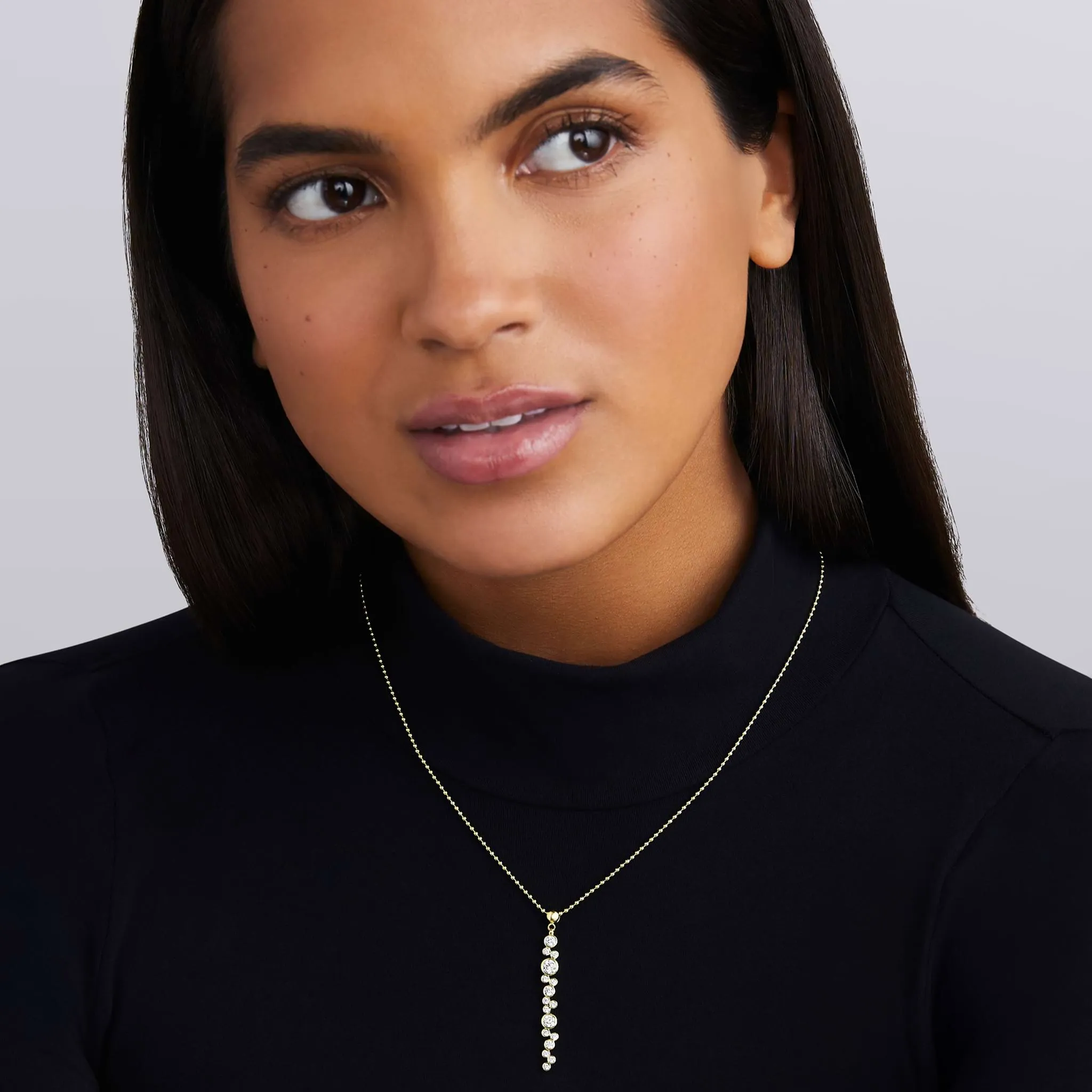 Fizz 18K Gold Seventeen Diamond Linear Necklace sold by LAGOS product image thumbnail 2