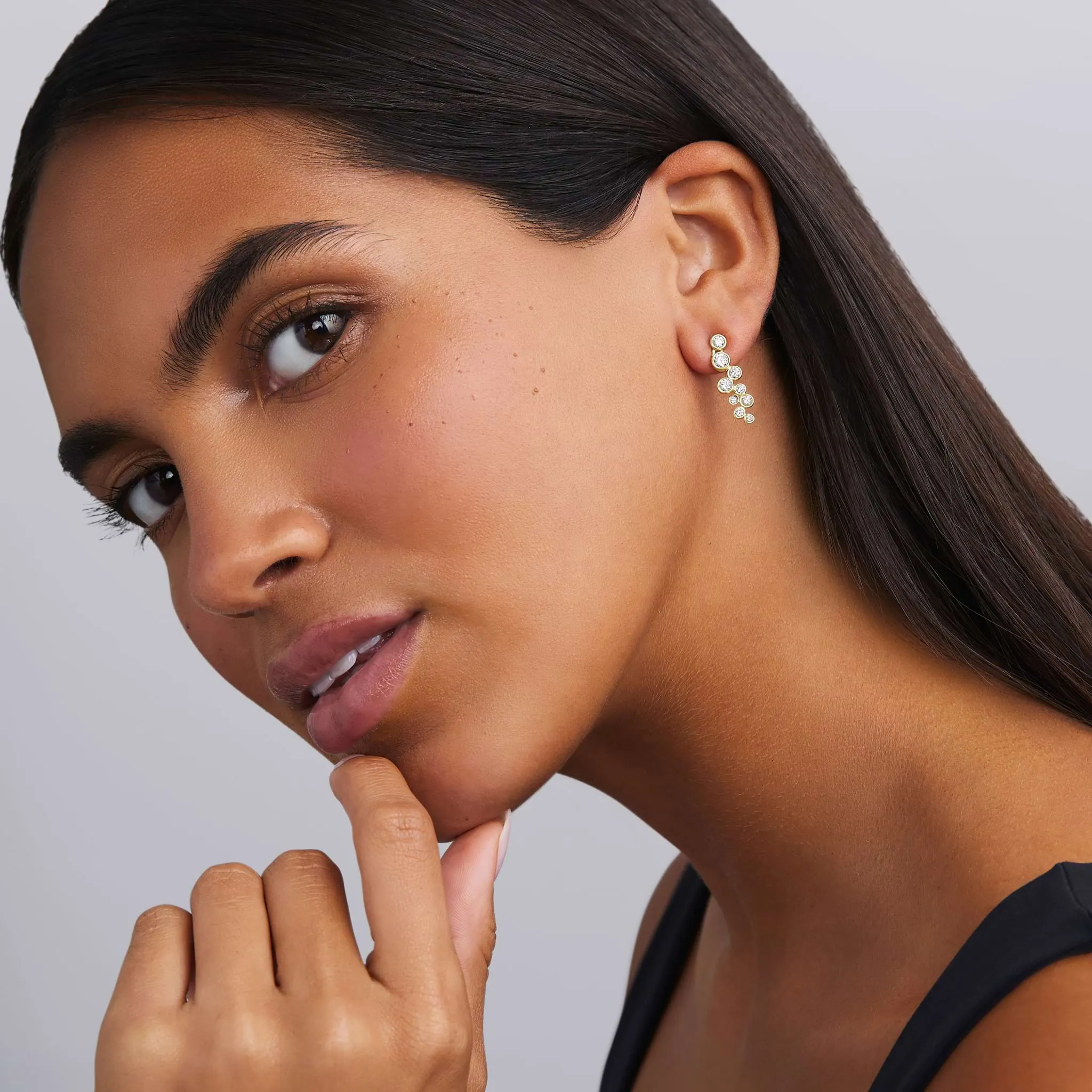 Fizz 18K Gold Nine Diamond Linear Earrings sold by LAGOS product image thumbnail 2