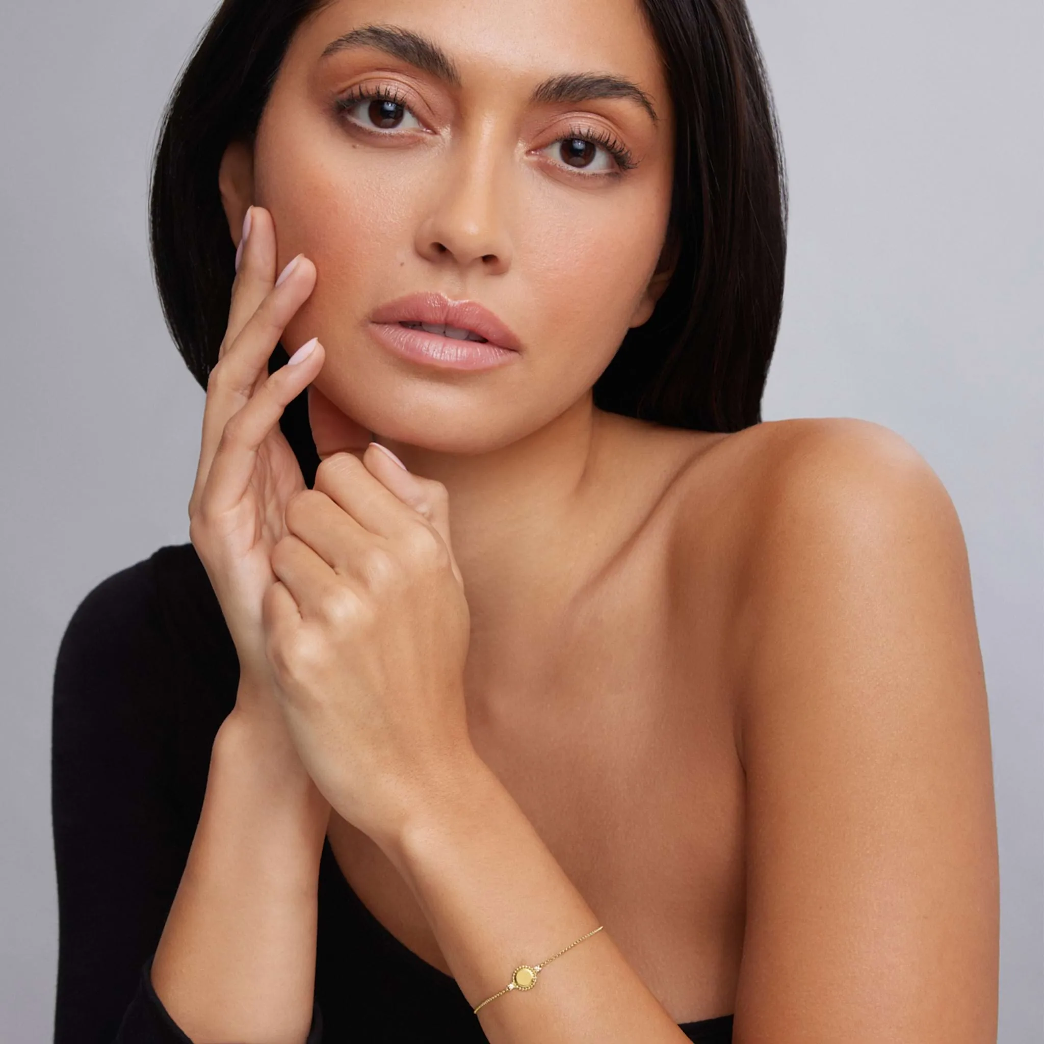 Caviar Gold 18K Gold Diamond Circle Bracelet sold by LAGOS product image thumbnail 2