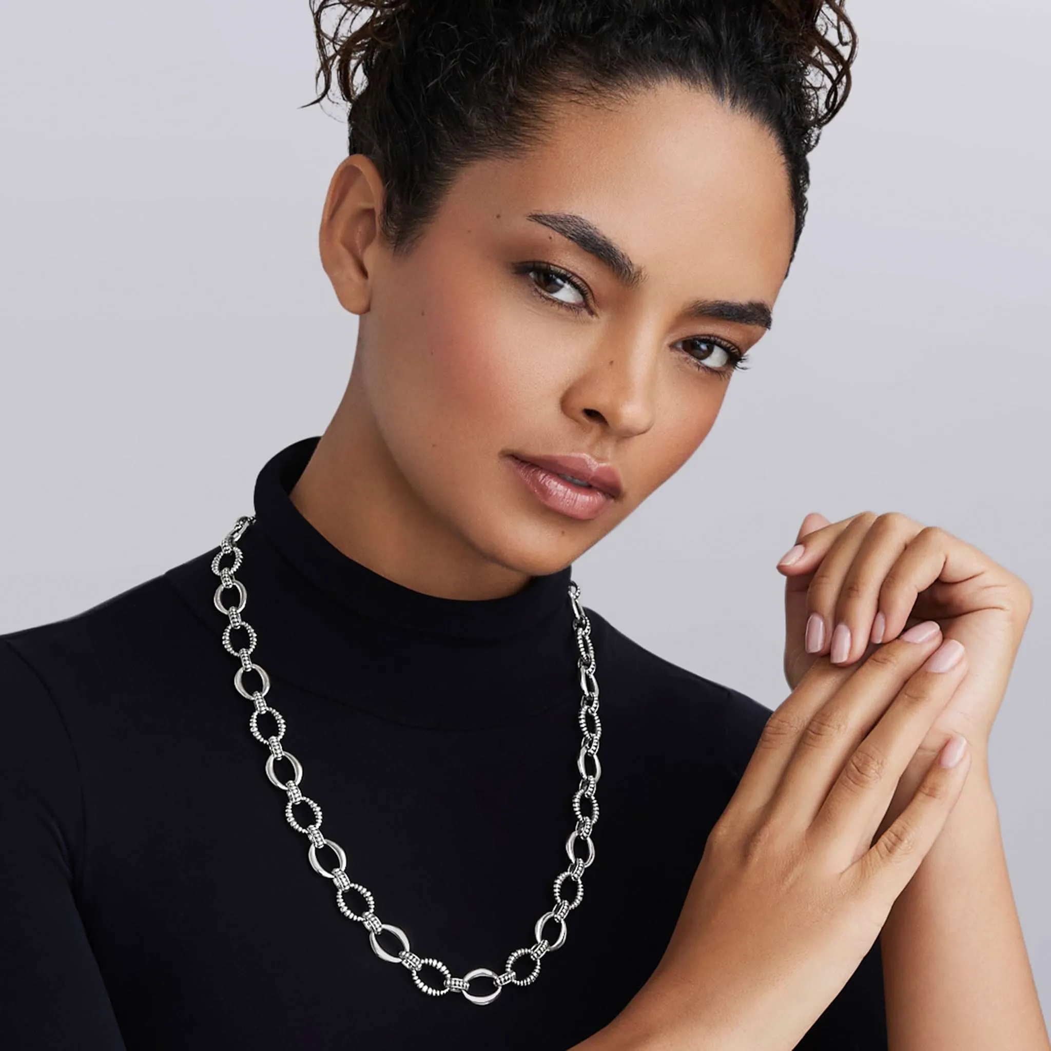 Signature Caviar Sterling Silver Oval Fluted Link Necklace | 15mm sold by LAGOS product image thumbnail 4