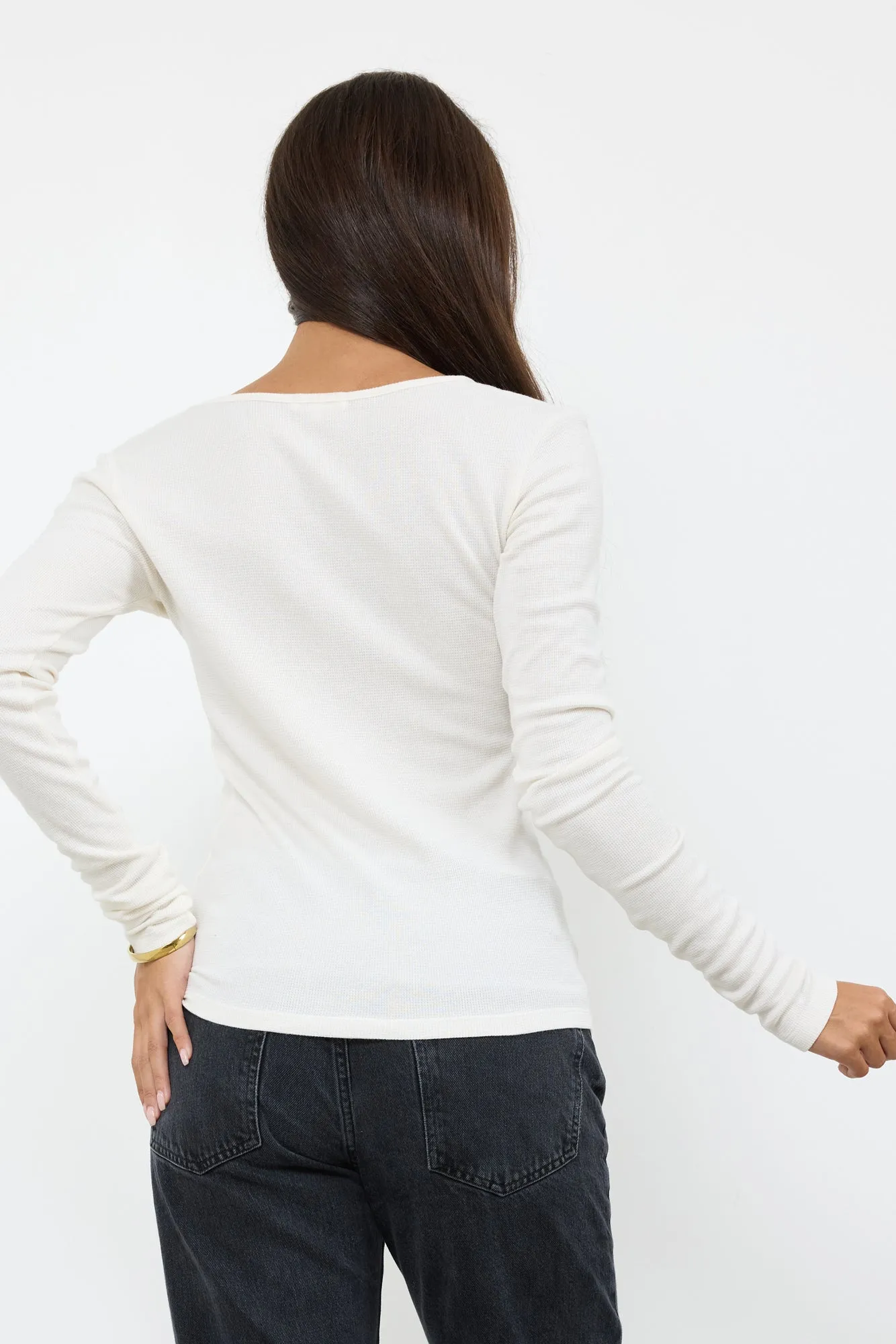 STANDARD V NECK LONG SLEEVE THERMAL TOP sold by LAmade product image thumbnail 2