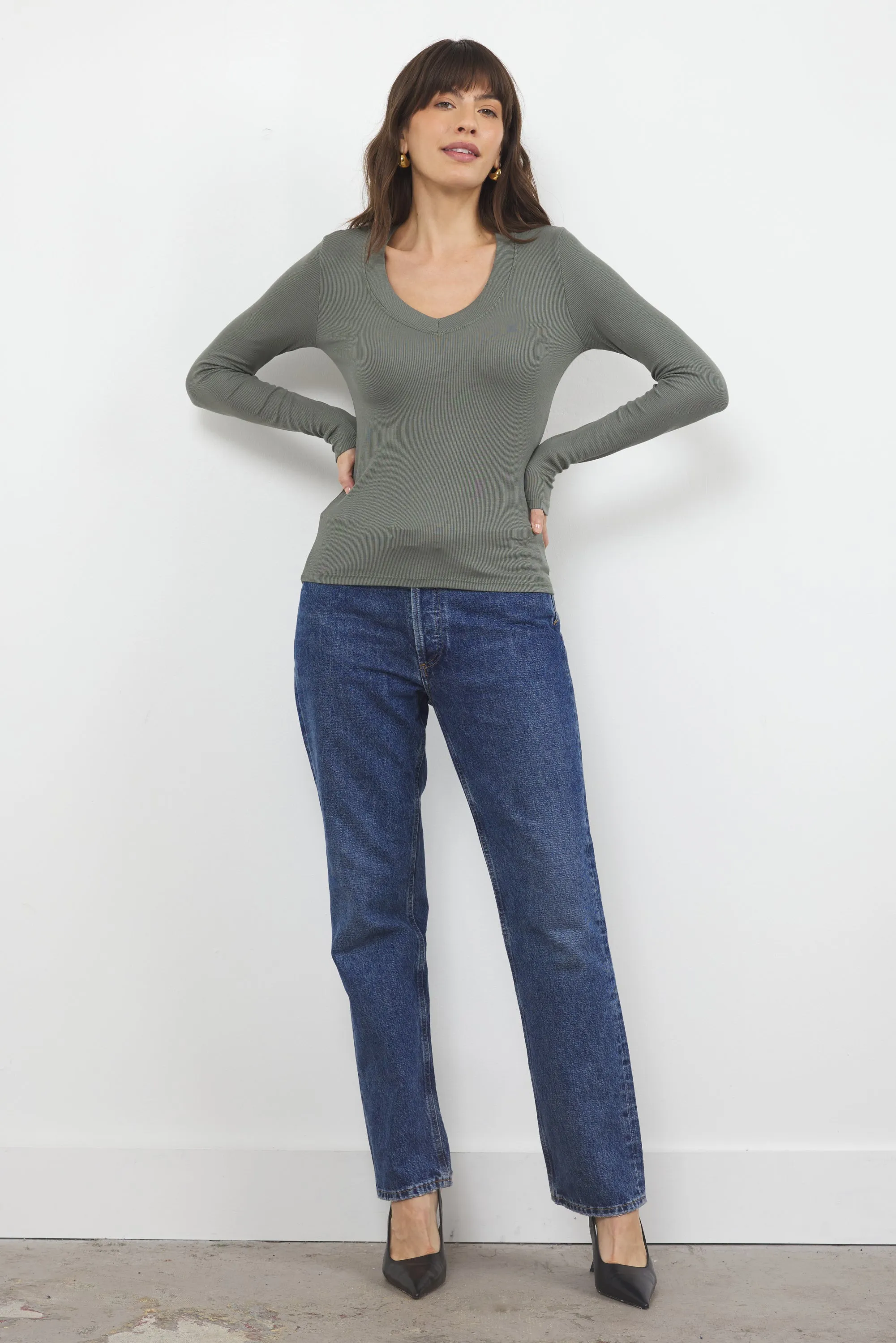 SURINA DEEP V NECK LONG SLEEVE TEE sold by LAmade product image thumbnail 2