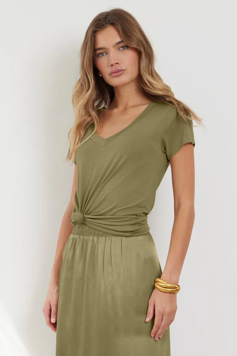 LOW V NECK BOYFRIEND TEE sold by LAmade product image thumbnail 4