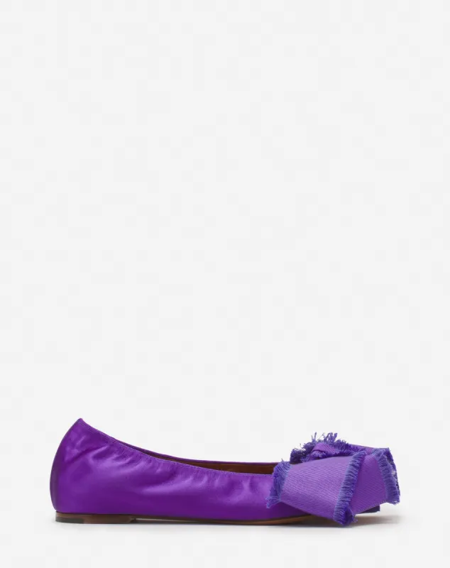 BALLERINA FLAT WITH A SATIN BOW sold by Lanvin