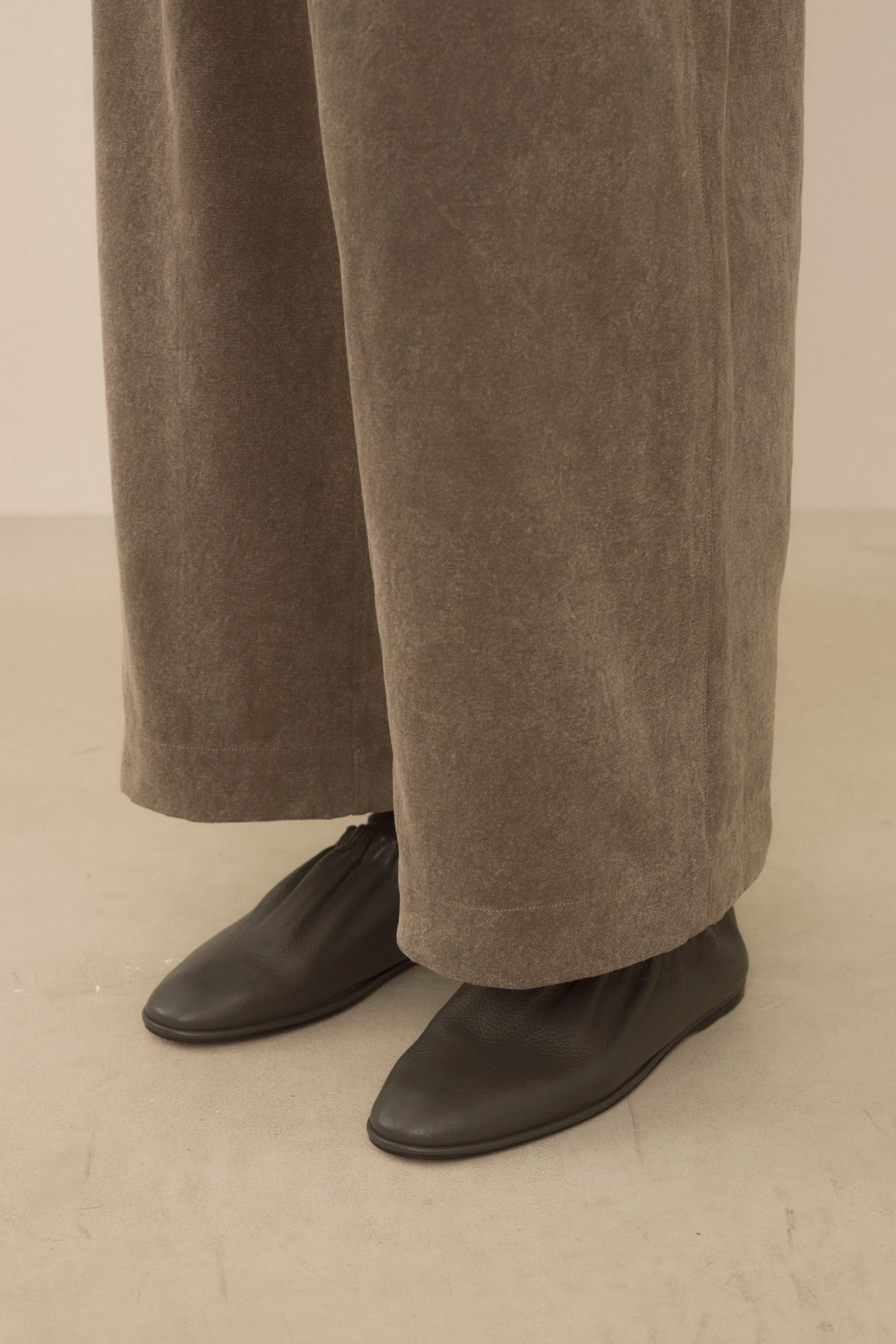 CANVAS JUMPER PANTS sold by Lauren Manoogian product image thumbnail 4