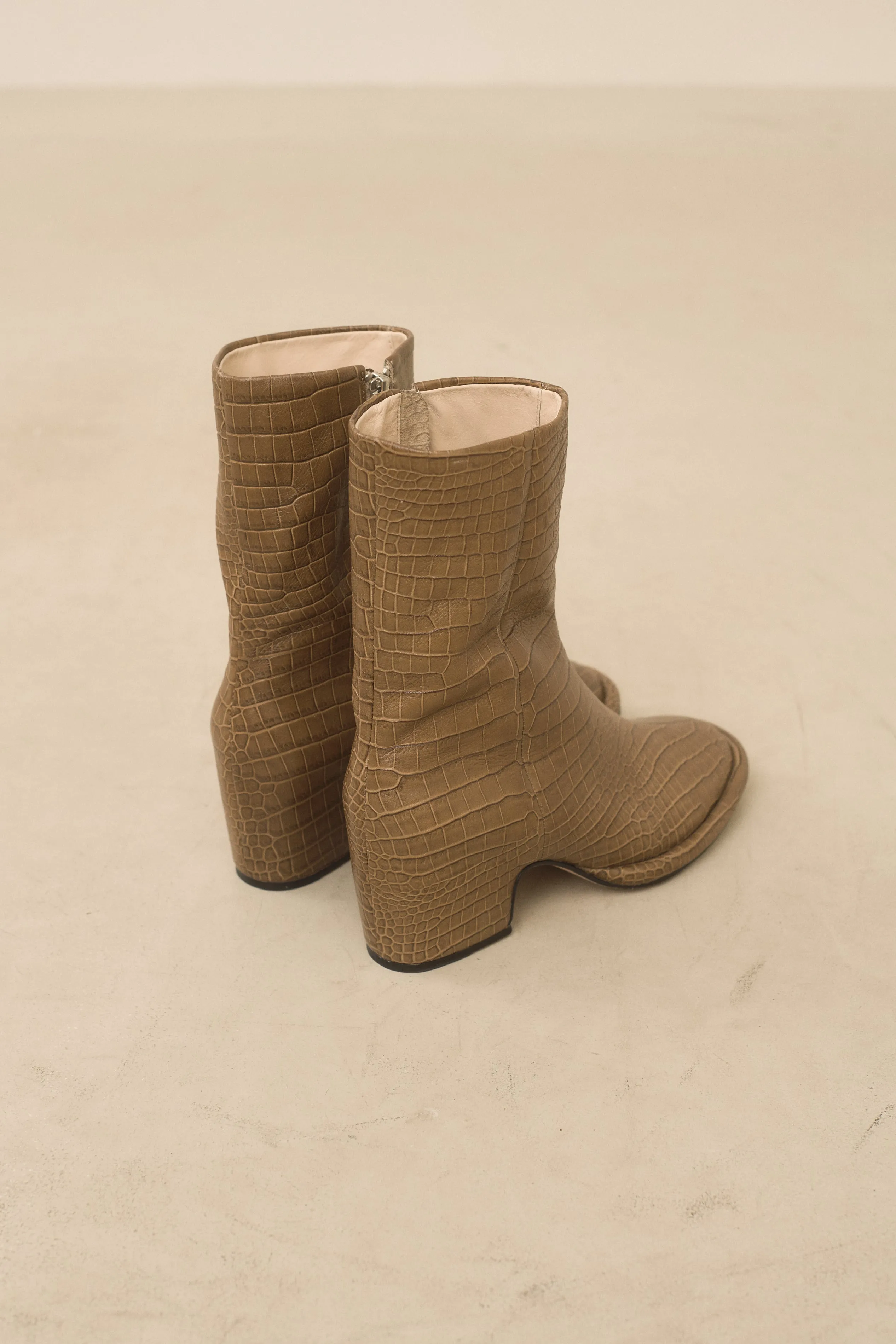 EMBOSSED ARCH BOOT sold by Lauren Manoogian product image thumbnail 2