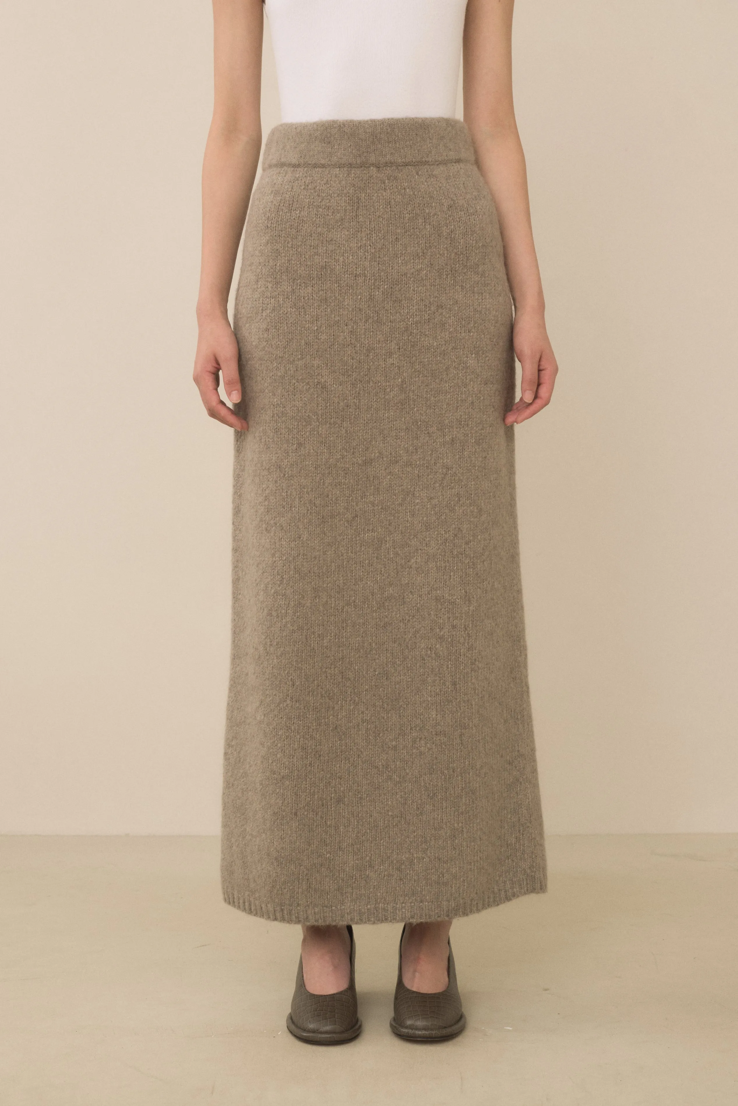 LOFT PENCIL SKIRT sold by Lauren Manoogian product image thumbnail 2