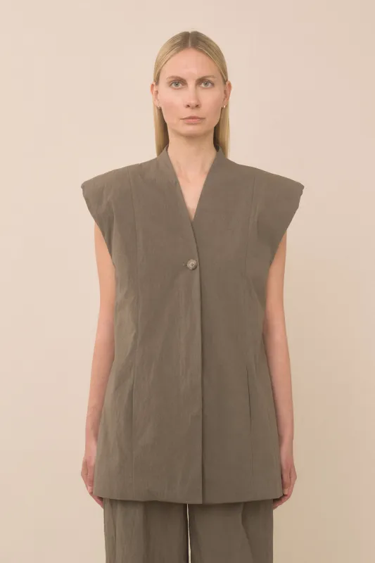 SHOULDER GILET made by Lauren Manoogian