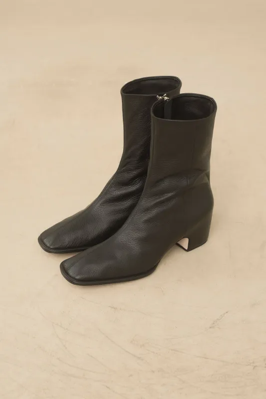 SQUARE ARCH BOOT made by Lauren Manoogian