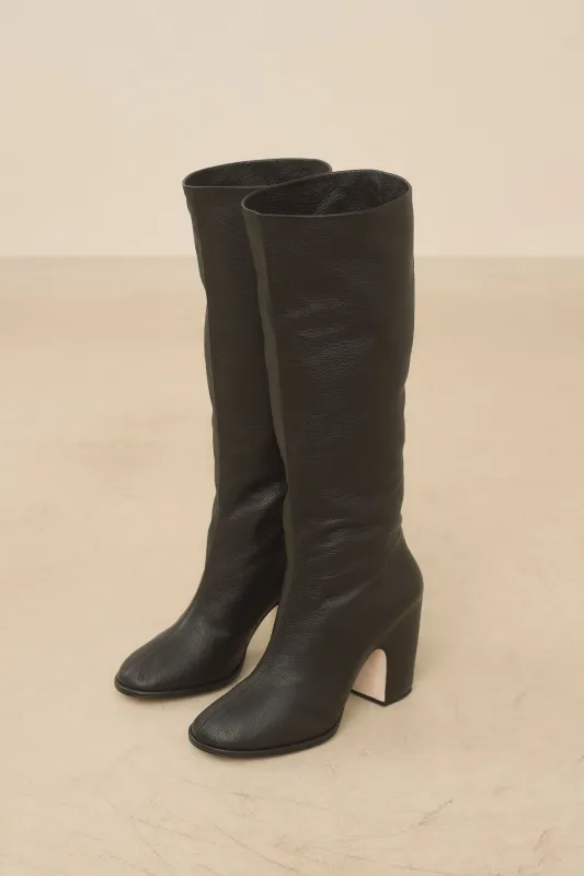 HIGH ARCH BOOT made by Lauren Manoogian
