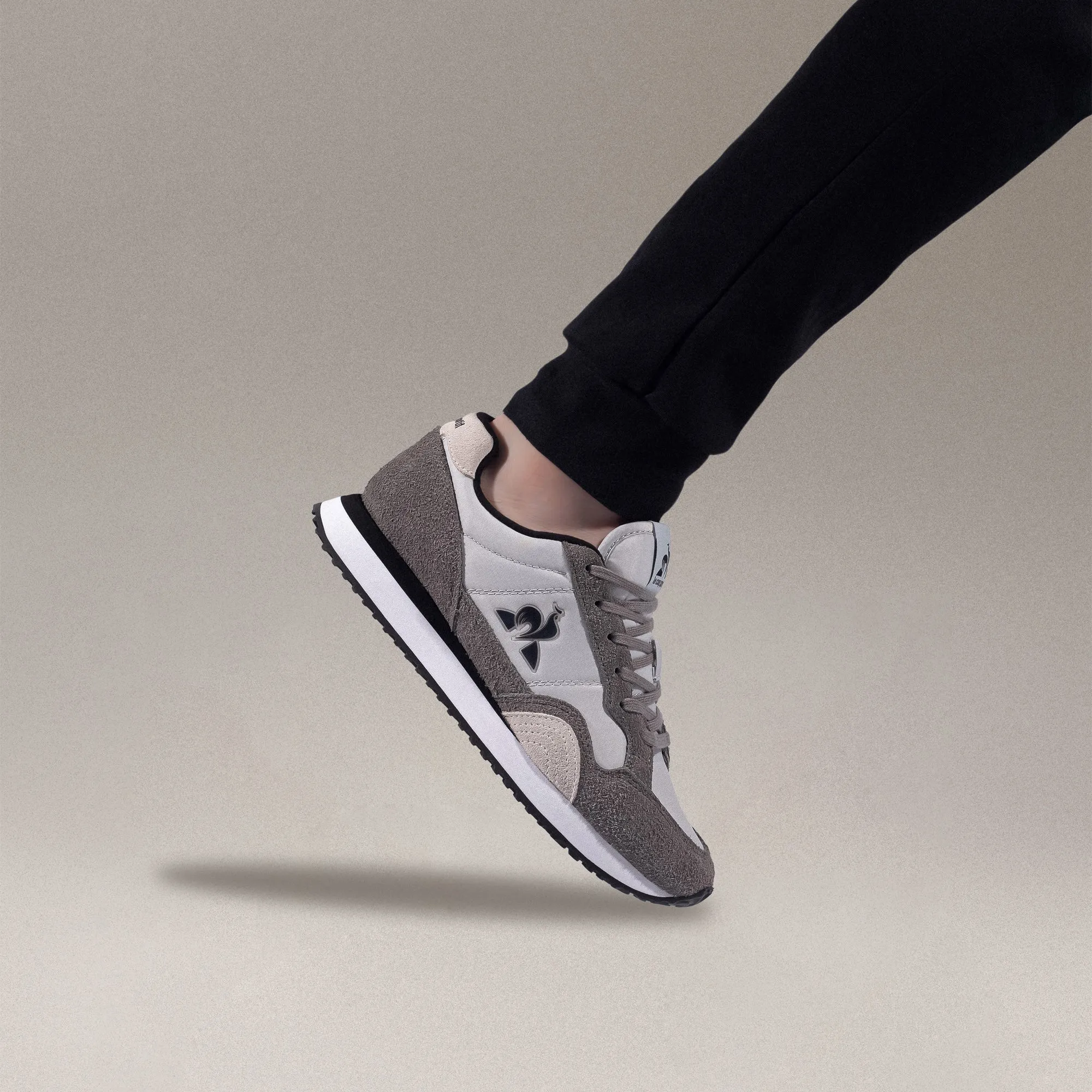 2410815-JET STAR_2 sharkskin/ galet | Chaussures JET STAR_2 Unisexe sold by Le Coq Sportif product image thumbnail 5