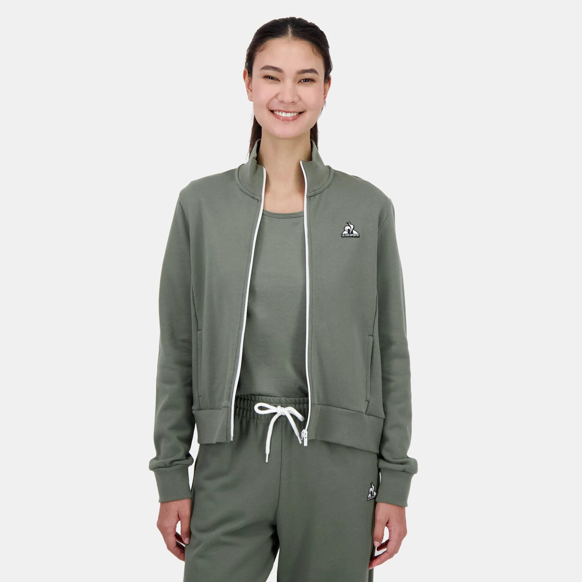 2520373-CONTEMPORAIN SP FZ Sweat N°1 W tea leaf | Sweat Femme sold by Le Coq Sportif