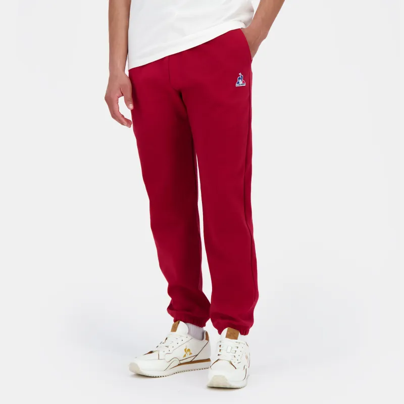 2520486-ESS Pant Loose N°3 M rio red | Pantalon Homme sold by Le Coq Sportif