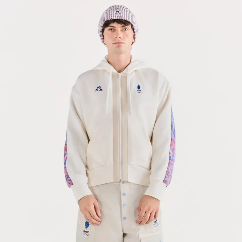 2610159-EFRO 26 FZ Hoody N°1 M écru/all over mil | Sweat à capuche hybride coupe loose Unisexe sold by Le Coq Sportif