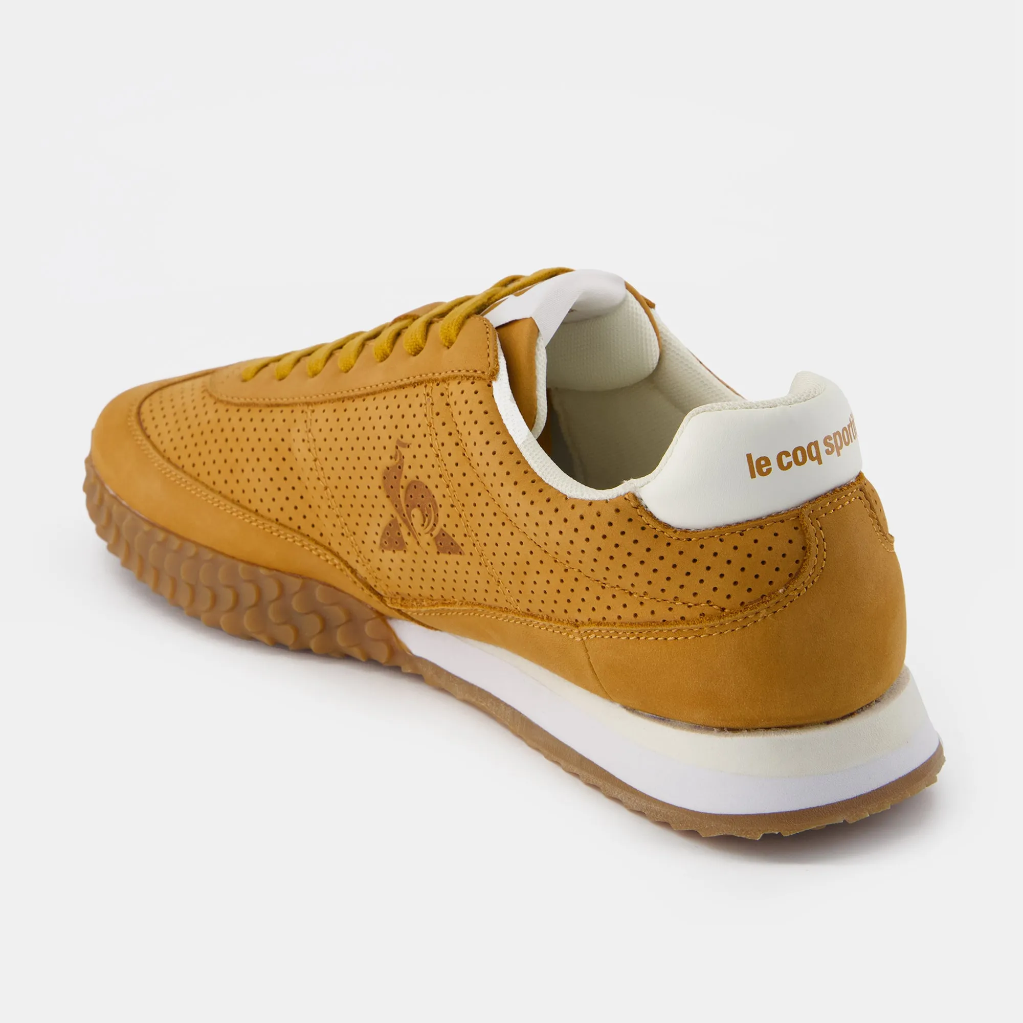 2610489-VELOCE NUBUCK oak buff | Chaussures VELOCE NUBUCK Homme sold by Le Coq Sportif product image thumbnail 3