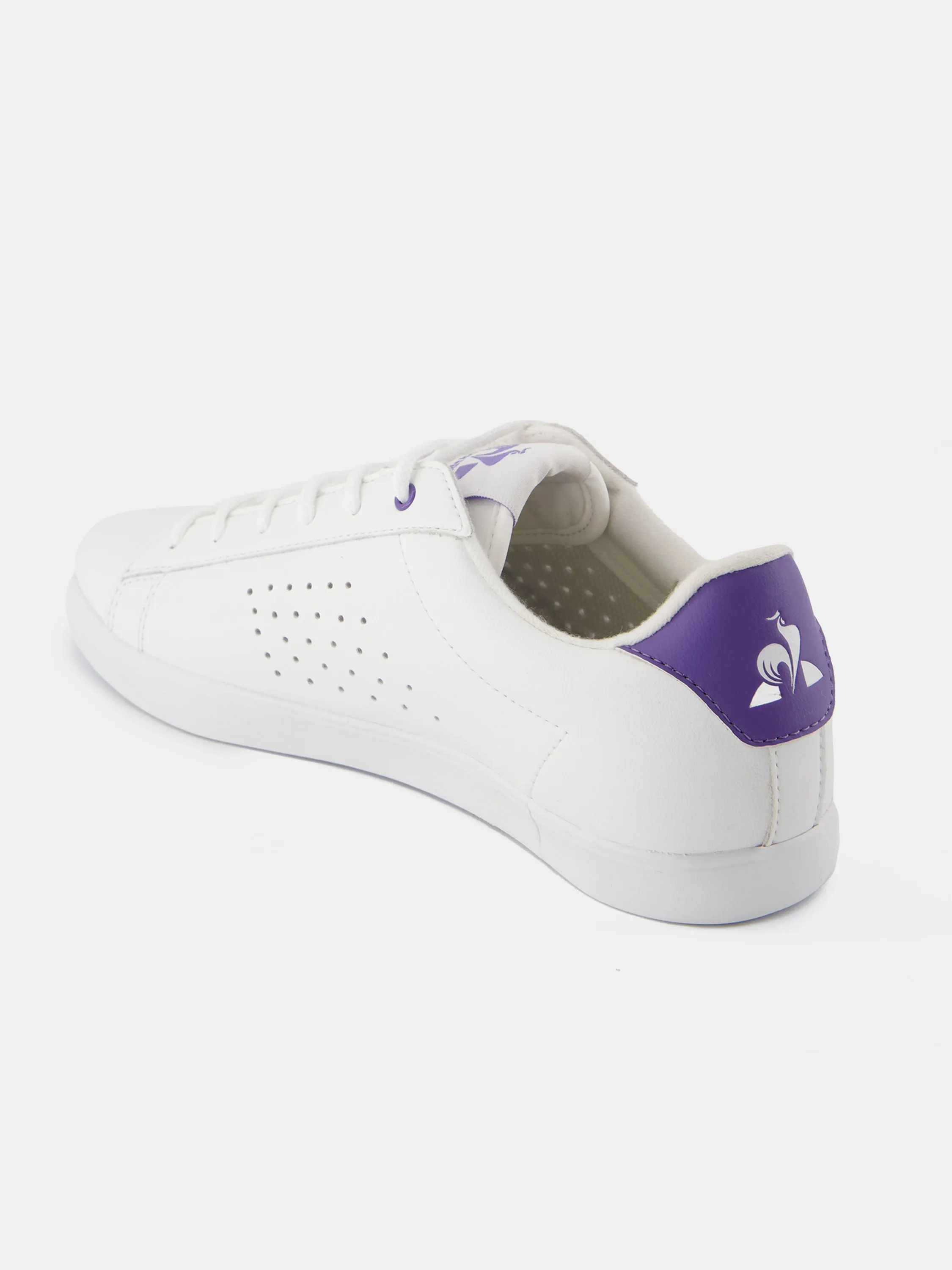 Basket de ville en cuir avec détails perforés Lucie sold by Le Coq Sportif product image thumbnail 3