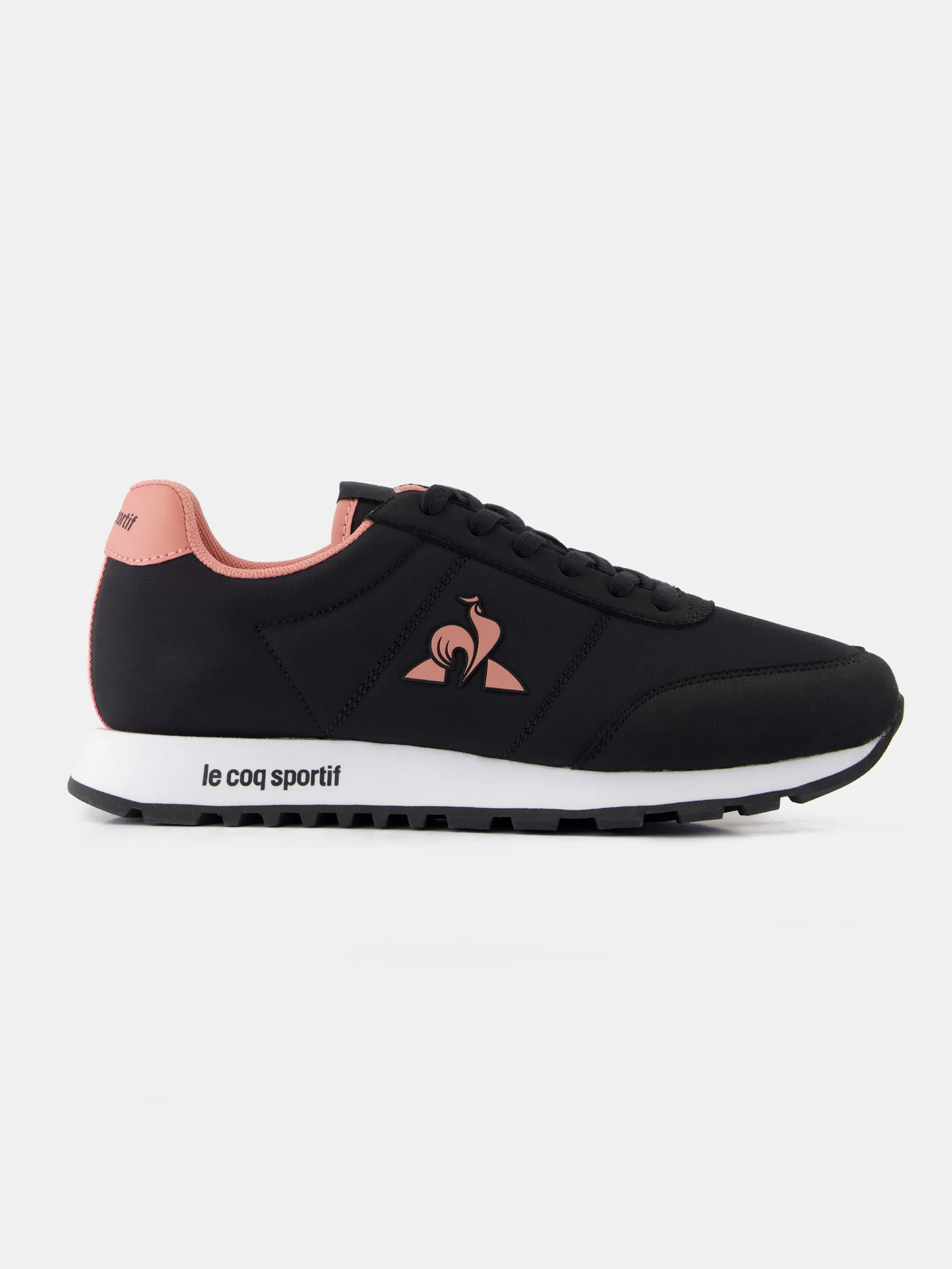Basket retro-running Racerone sold by Le Coq Sportif