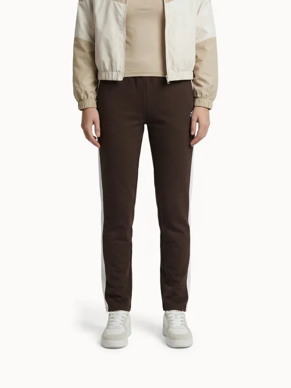 Pantalon droit en double face avec bandes côtés contrastées made by Le Coq Sportif