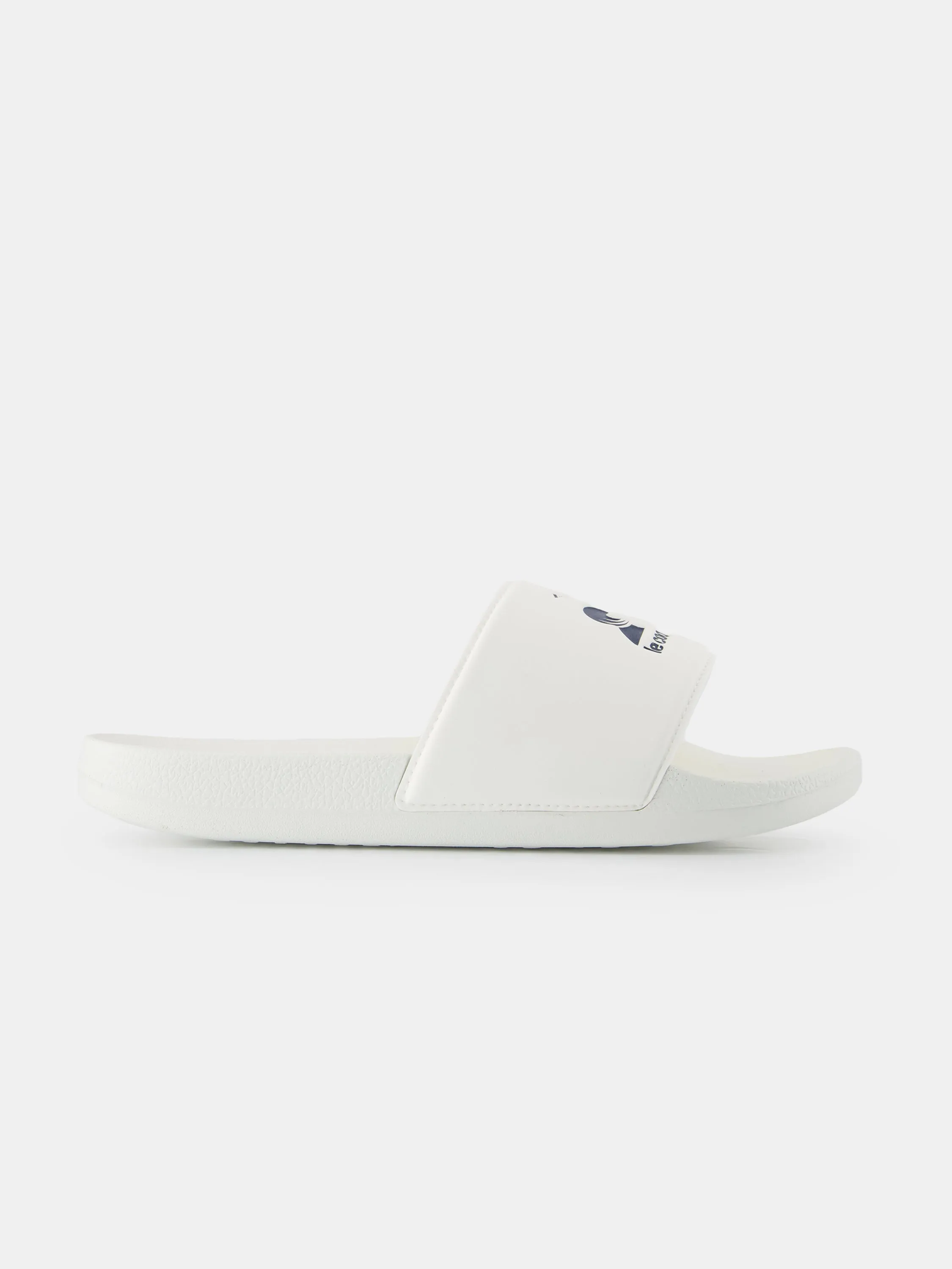 Claquettes sold by Le Coq Sportif