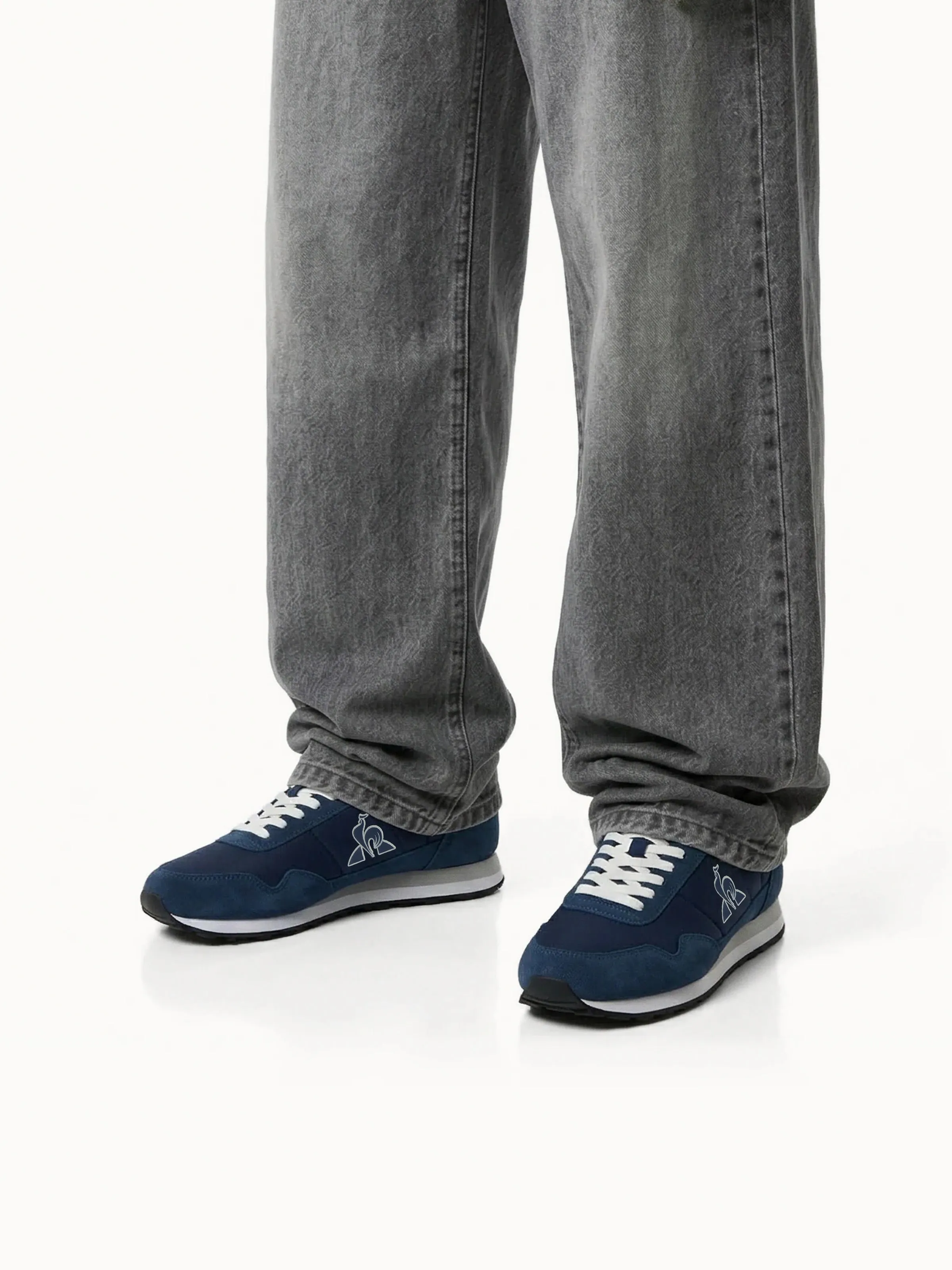 Sneakers retro-running en textile et suede Astra sold by Le Coq Sportif product image thumbnail 2