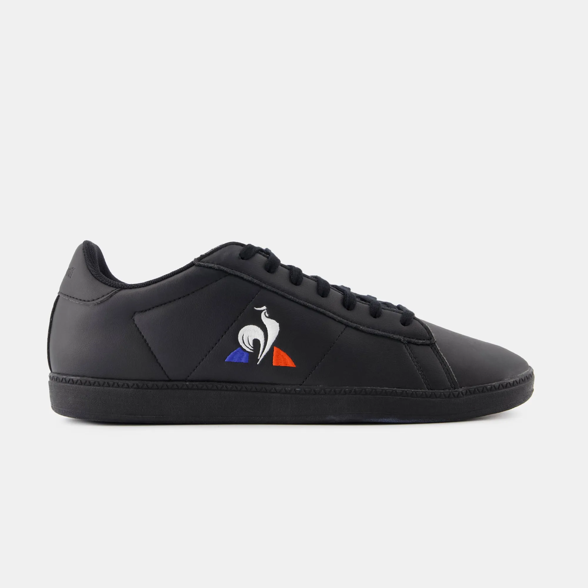 2423205-COURTSET_2 triple black | Chaussures COURTSET_2 Unisexe sold by Le Coq Sportif