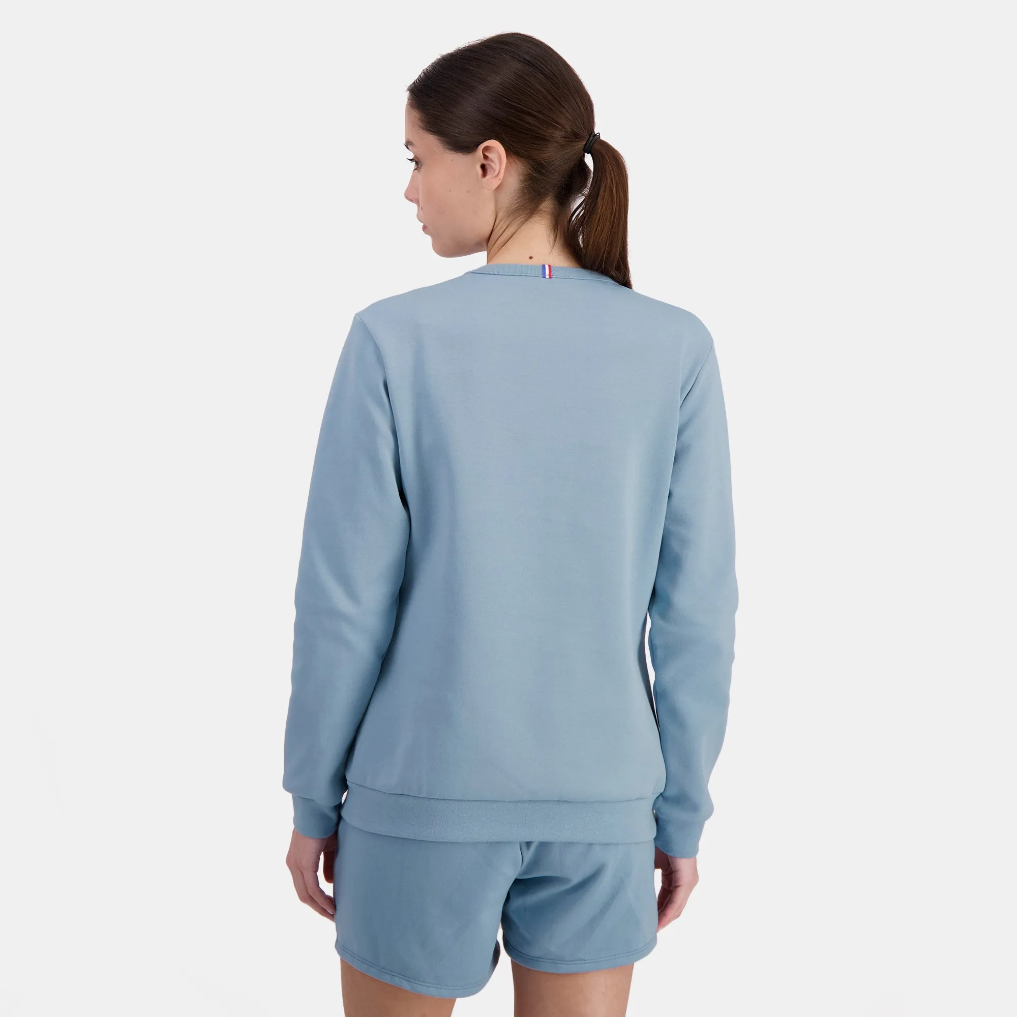2422048-ESS Crew Sweat N°1 W faded denim | Sweat col rond Femme sold by Le Coq Sportif product image thumbnail 4