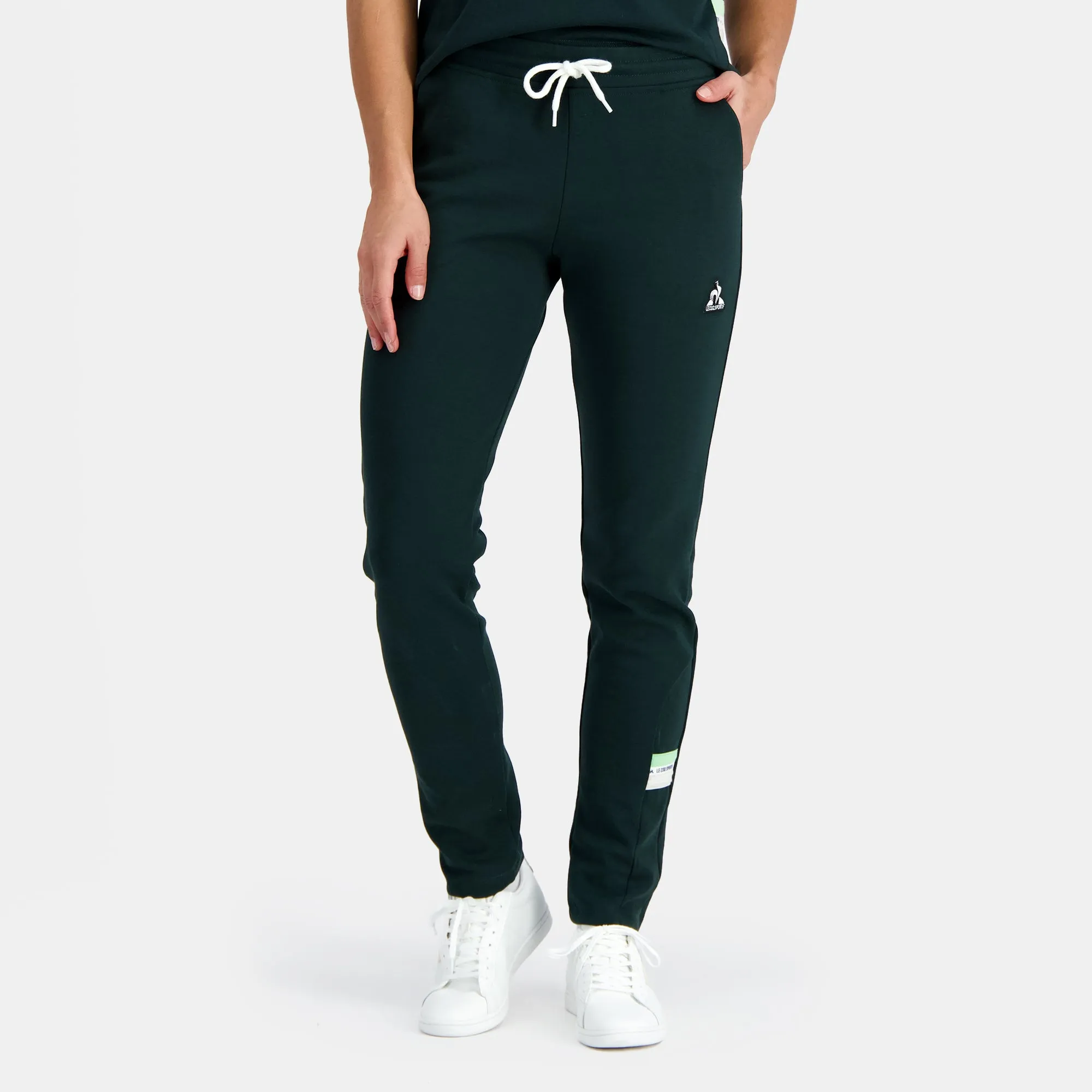 2410185-SAISON Pant Slim N°1 W scarab | Pantalon Slim Femme sold by Le Coq Sportif