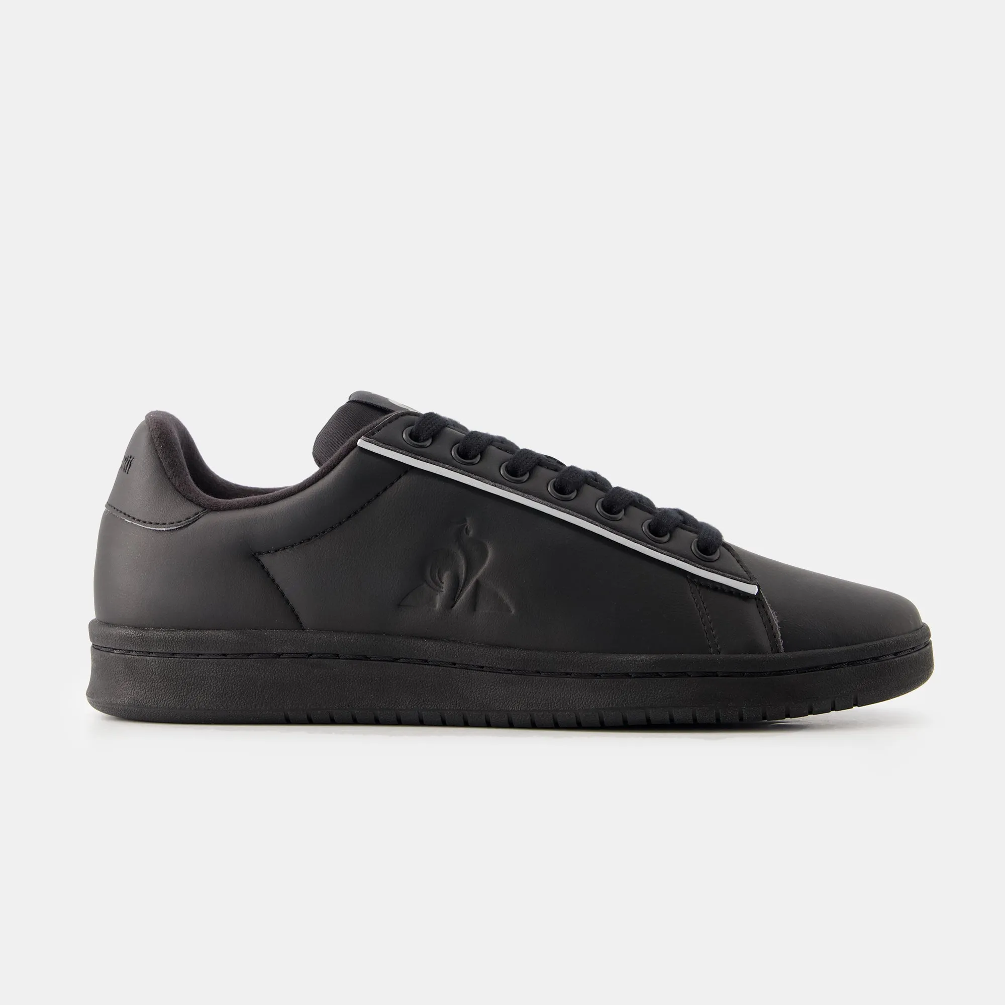 2410485-LCS COURT CLEAN triple black | Chaussures LCS COURT CLEAN Unisexe sold by Le Coq Sportif