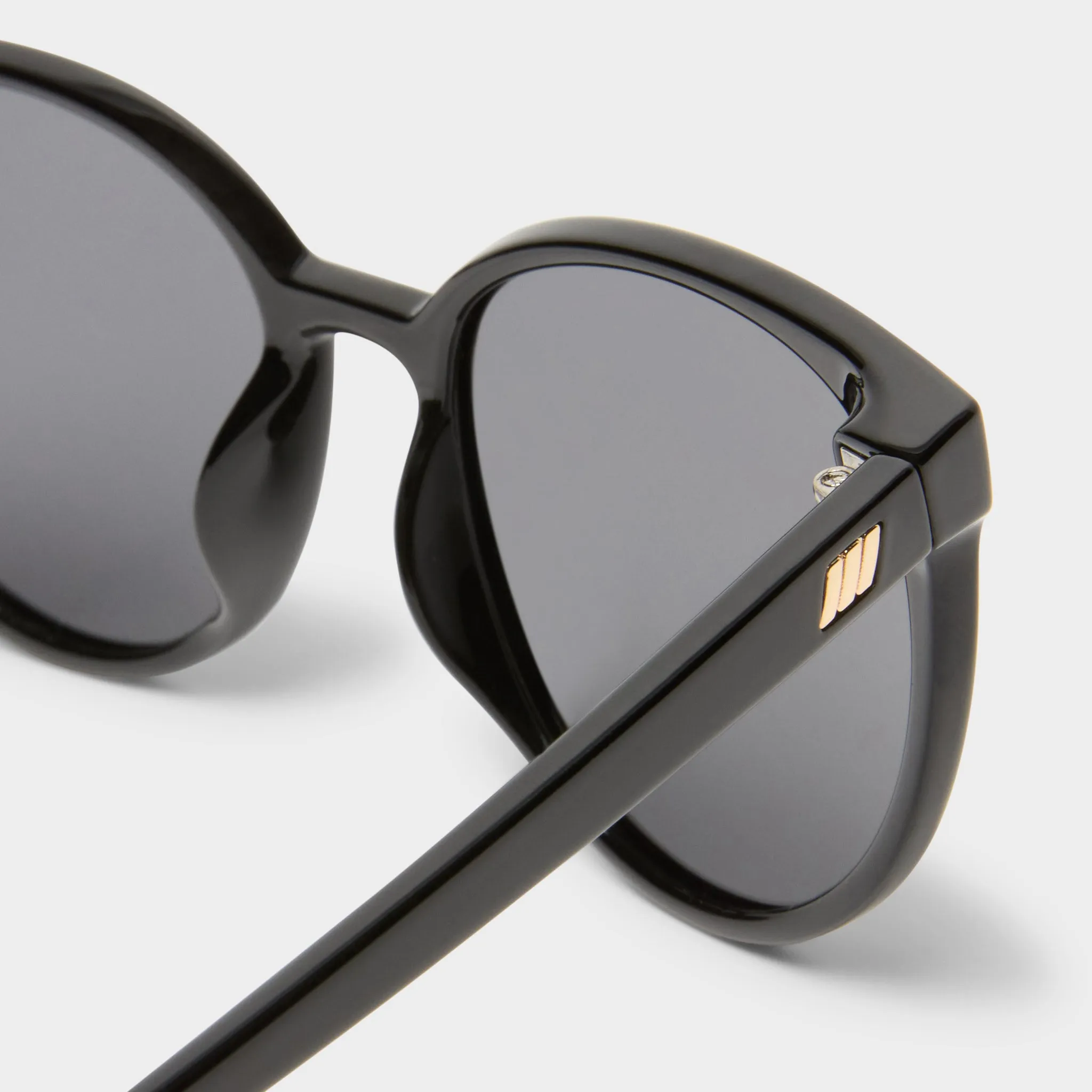ARMADA | BLACK SMOKE MONO POLARIZED sold by Le Specs product image thumbnail 4