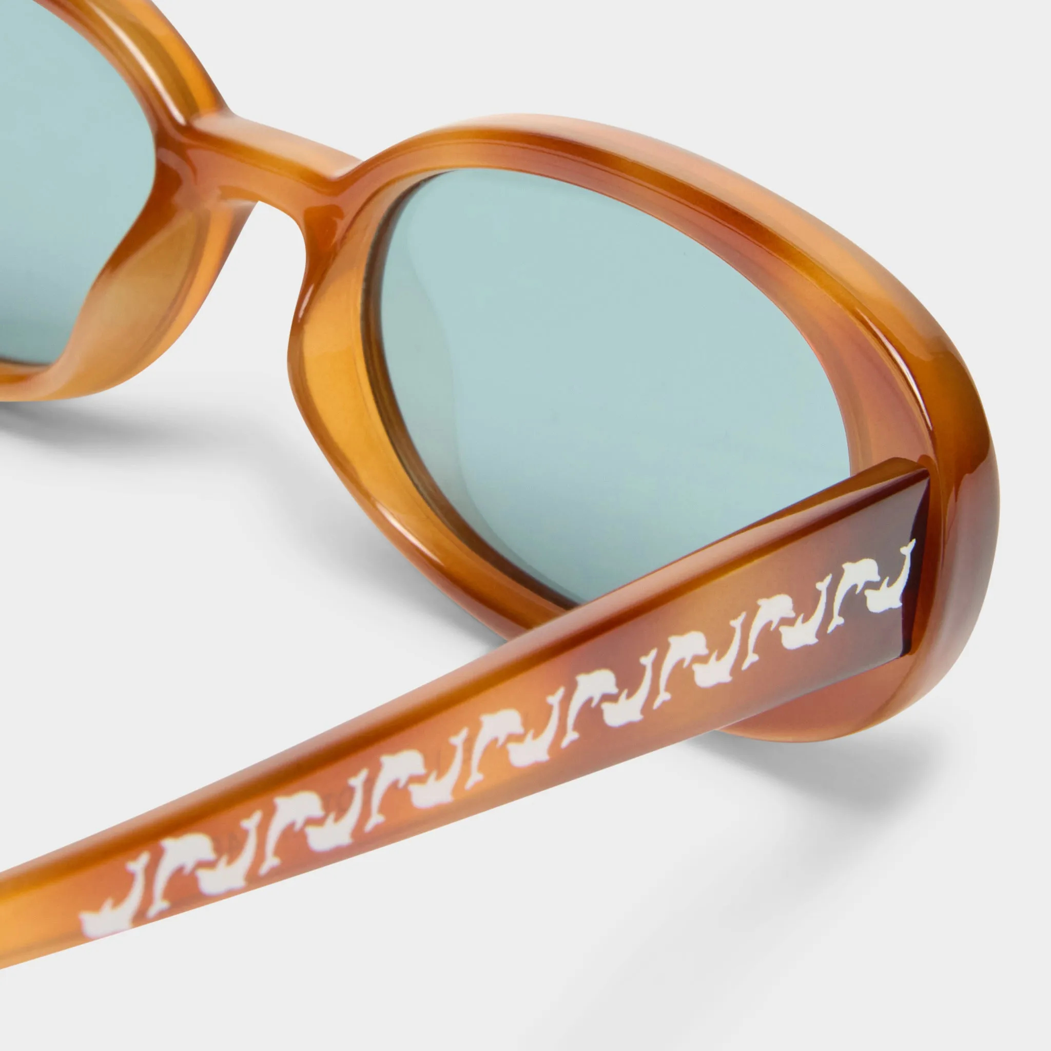 OUTTA LOVE | VINTAGE TORT SEAFOAM TINT POLARIZED sold by Le Specs product image thumbnail 4