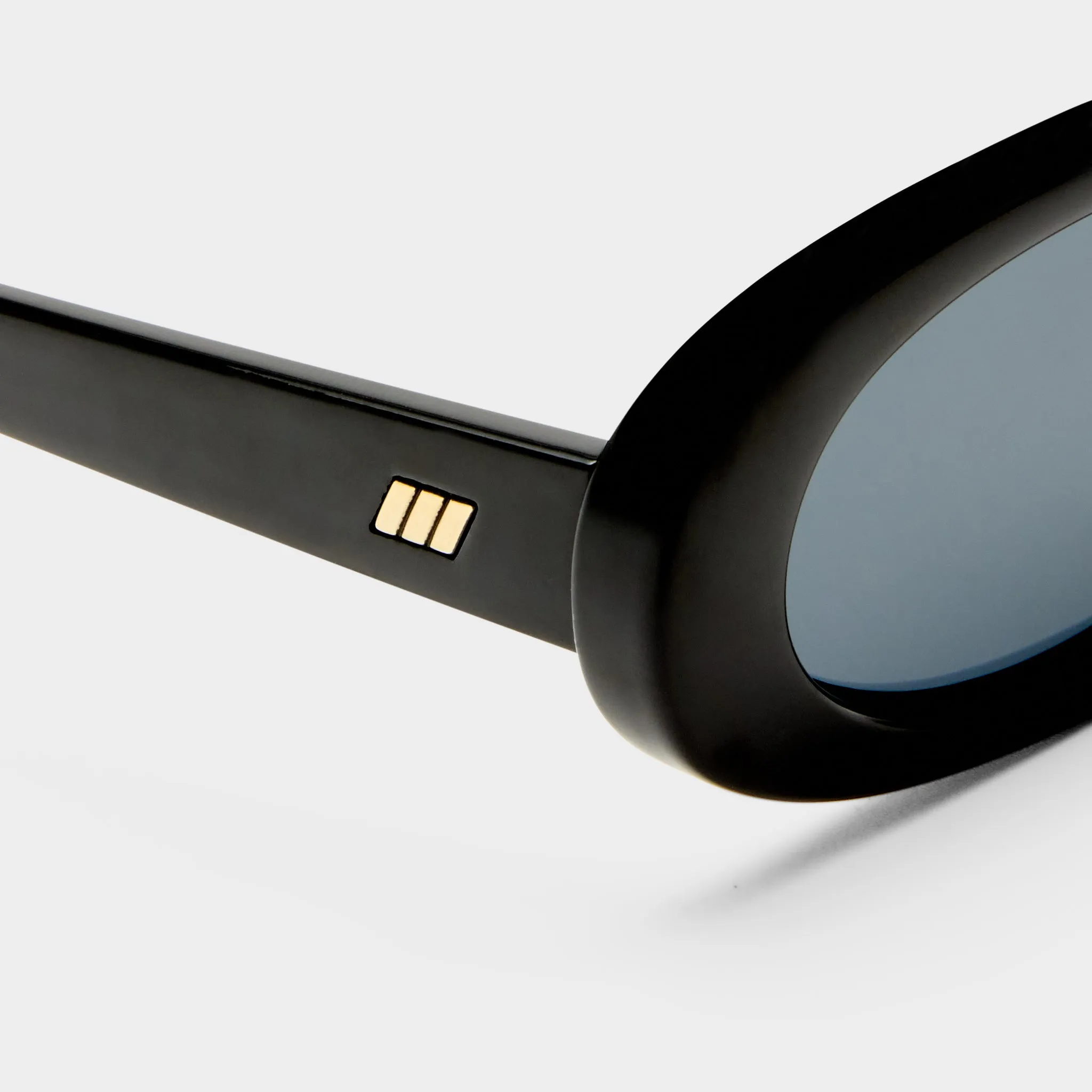 OUTTA LOVE + | BLACK SMOKE MONO sold by Le Specs product image thumbnail 4