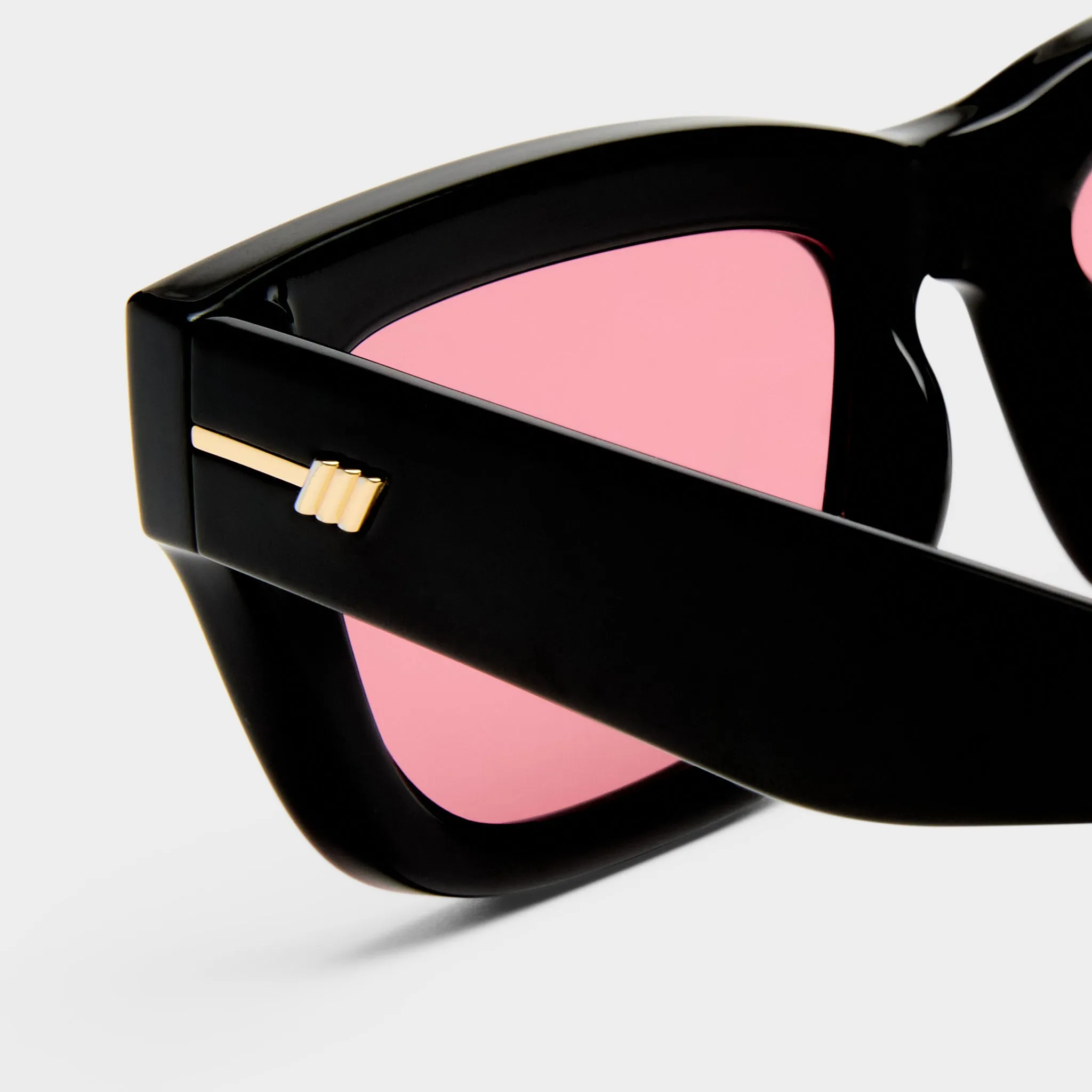 LE CASTLE | BLACK CRIMSON TINT sold by Le Specs product image thumbnail 4