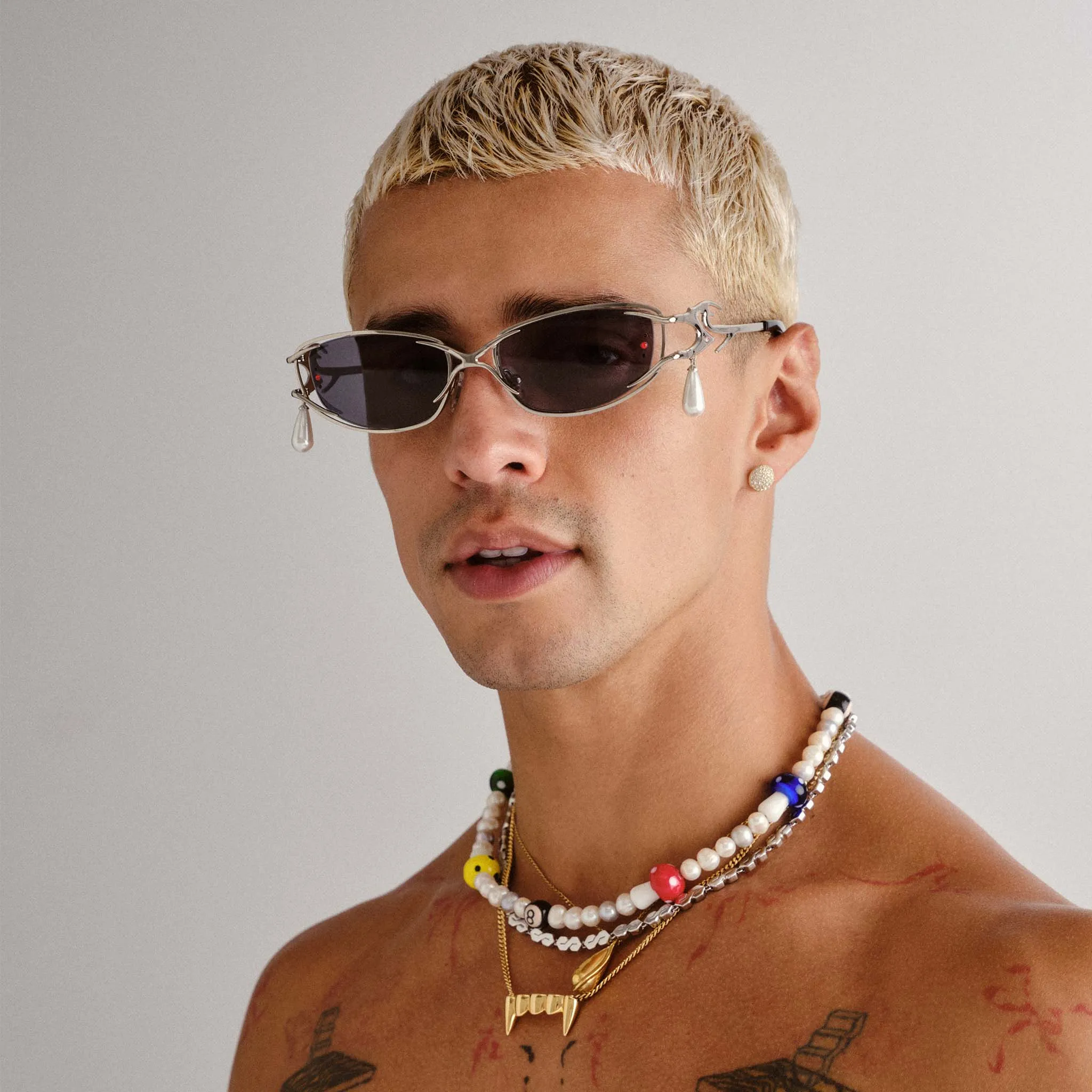 DADDYS GIRL | SILVER SMOKE MONO sold by Le Specs product image thumbnail 4