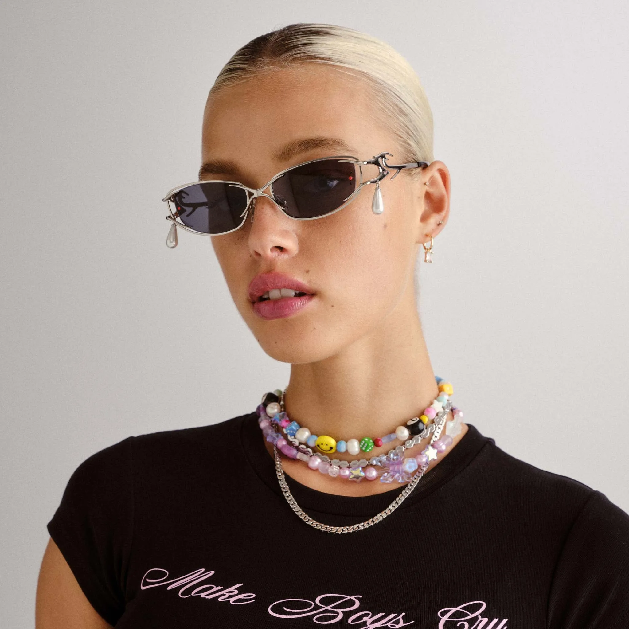 DADDYS GIRL | SILVER SMOKE MONO sold by Le Specs product image thumbnail 2