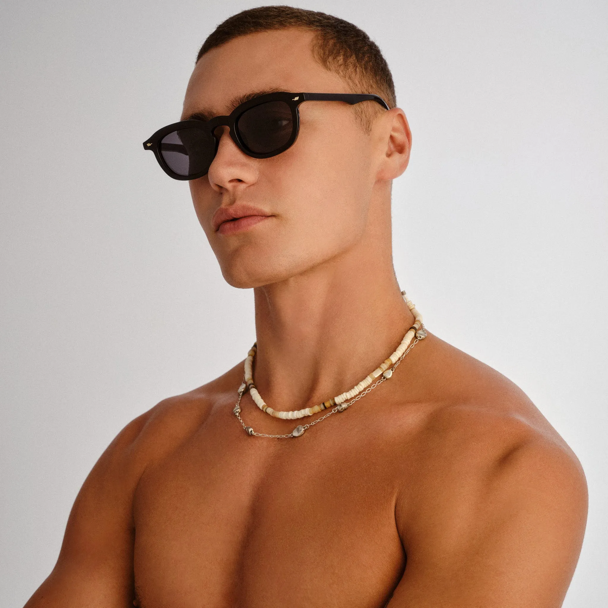 HEART THROB | BLACK SMOKE MONO POLARIZED sold by Le Specs product image thumbnail 2