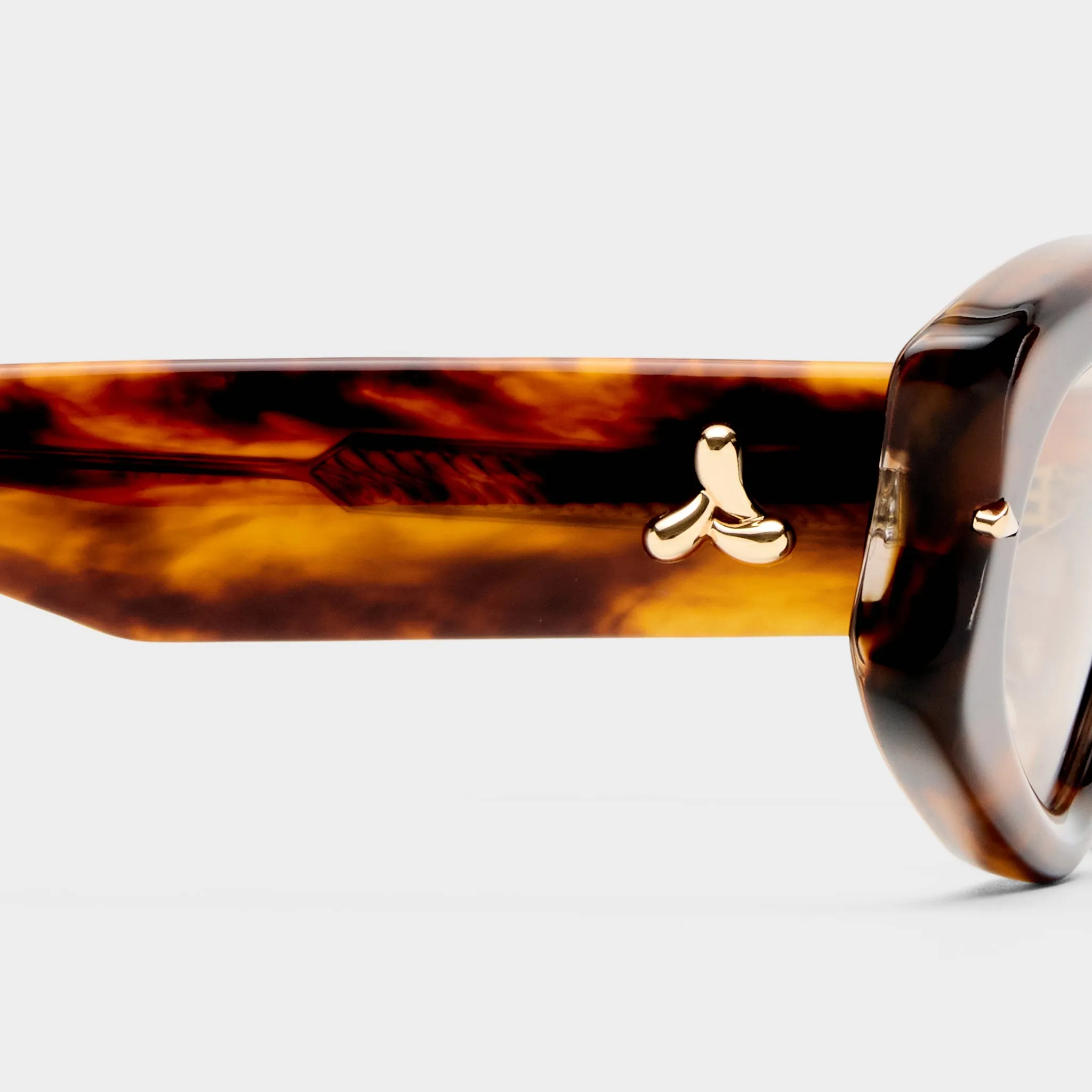 LUNAR | HAZE TORTOISESHELL sold by Le Specs product image thumbnail 4